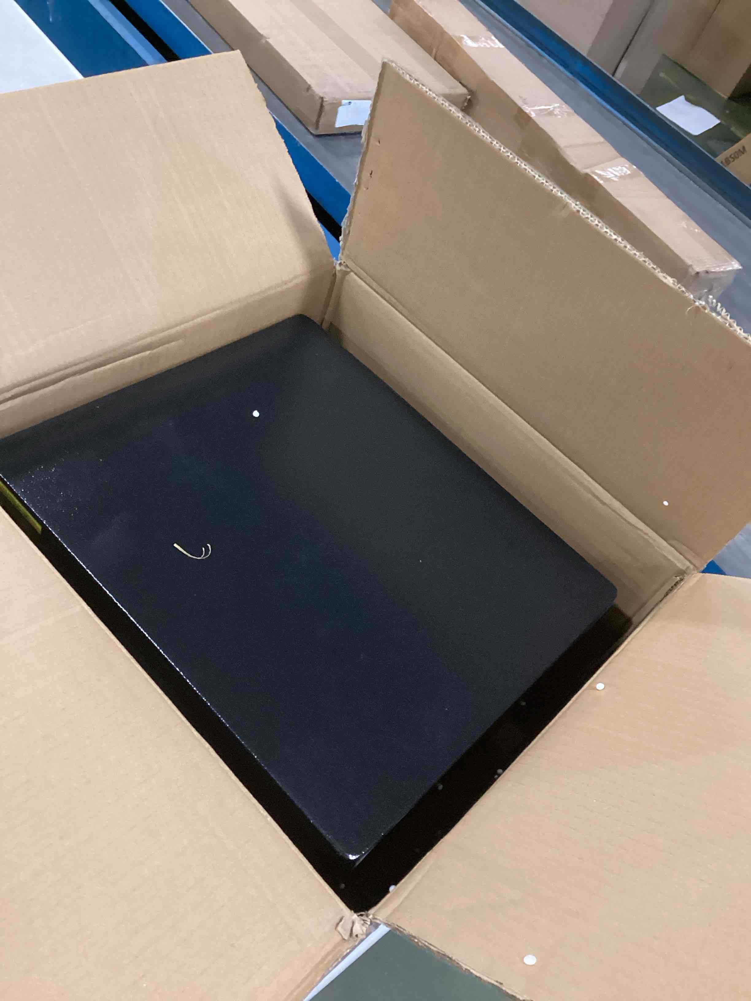 https://s3.amazonaws.com/lotting-images-prod/bidfta/PPE0553005_1730117049095.jpeg