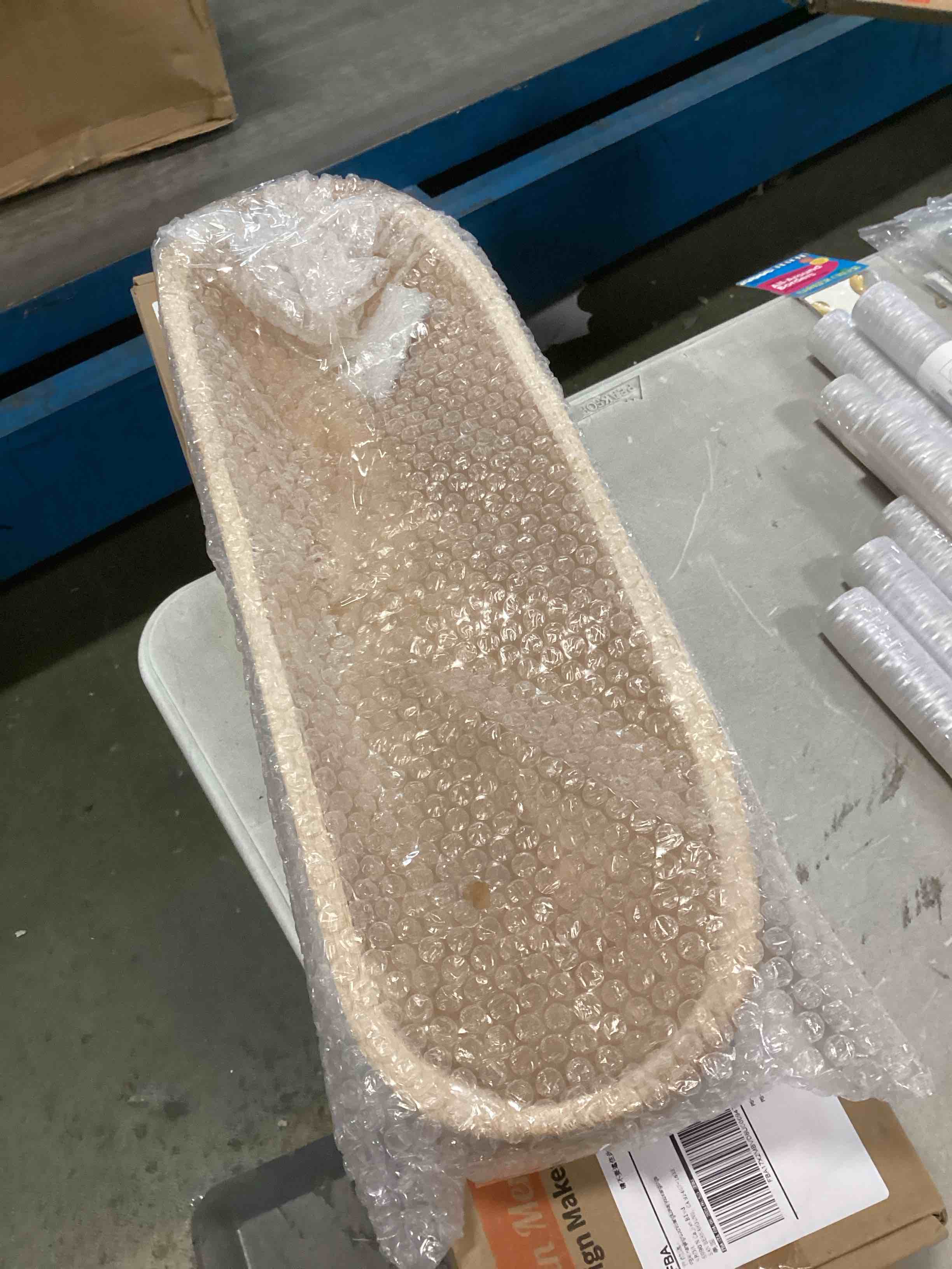 https://s3.amazonaws.com/lotting-images-prod/bidfta/PPE0553244_1729873961271.jpeg