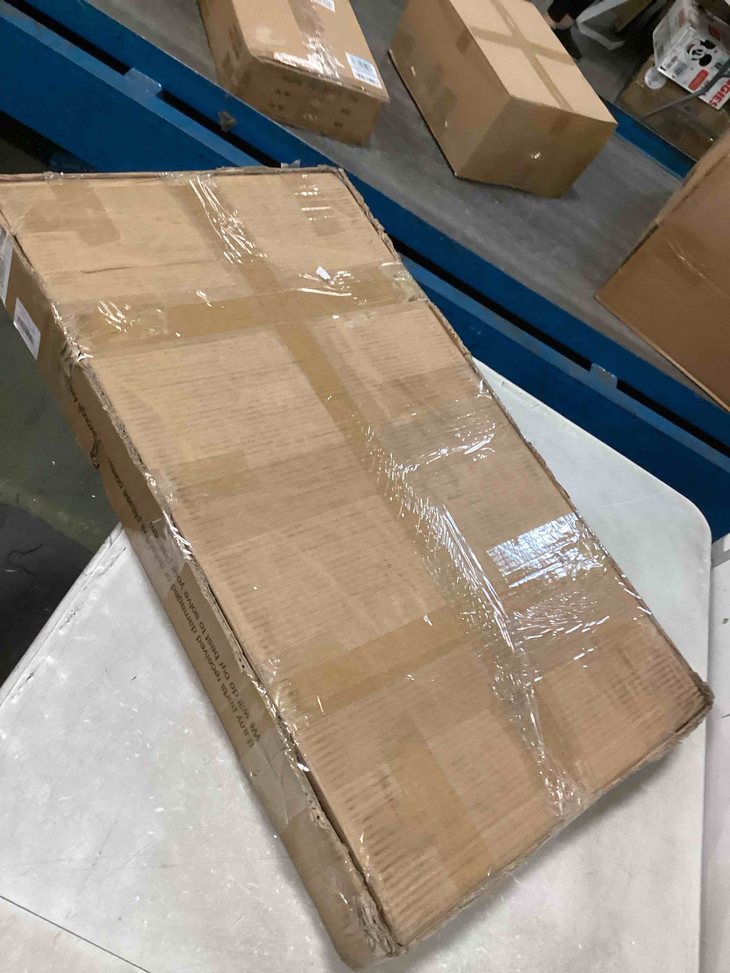https://s3.amazonaws.com/lotting-images-prod/bidfta/PPE0553357_1729863650550.jpeg
