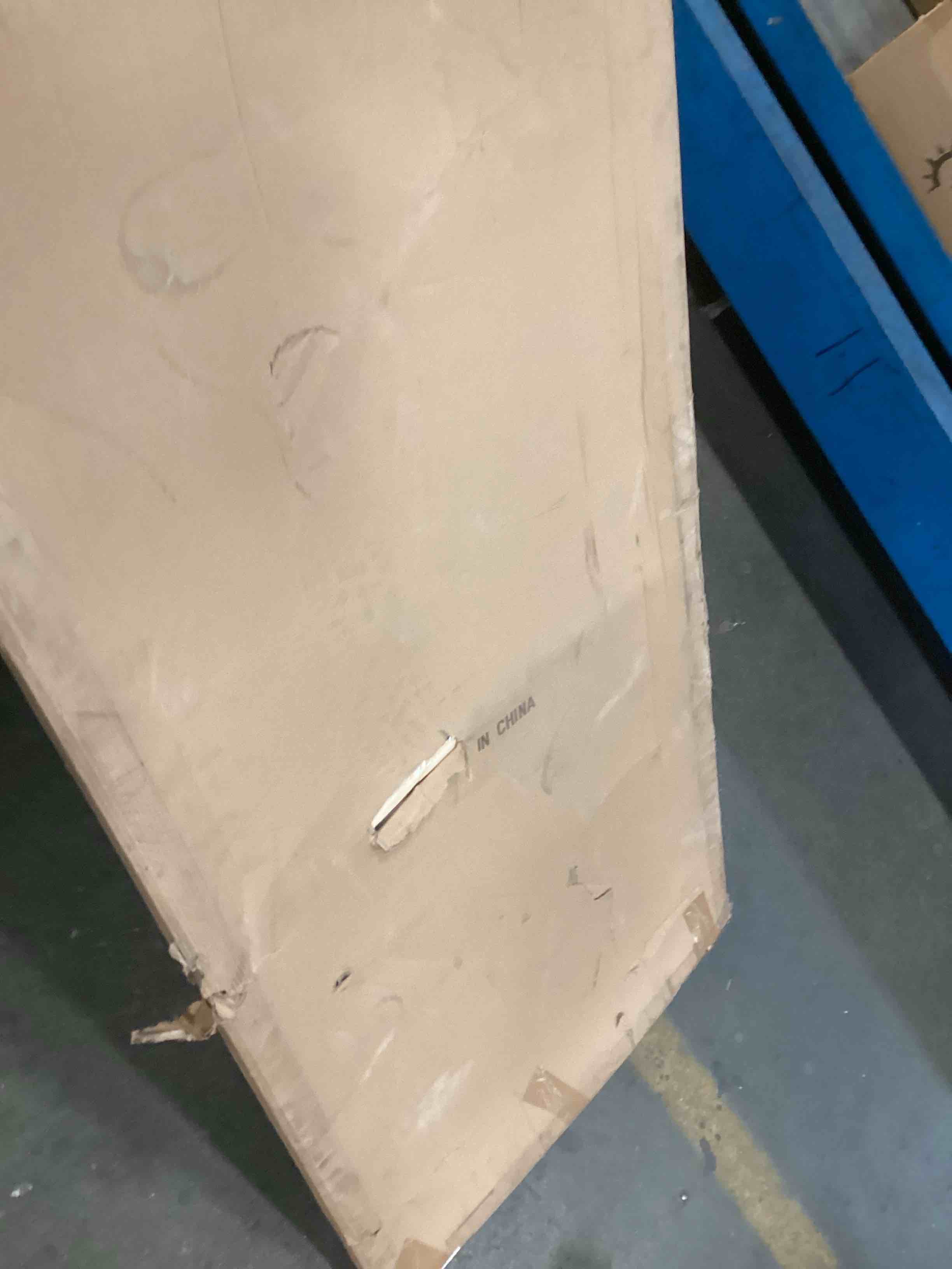 https://s3.amazonaws.com/lotting-images-prod/bidfta/PPE0553532_1729792305065.jpeg