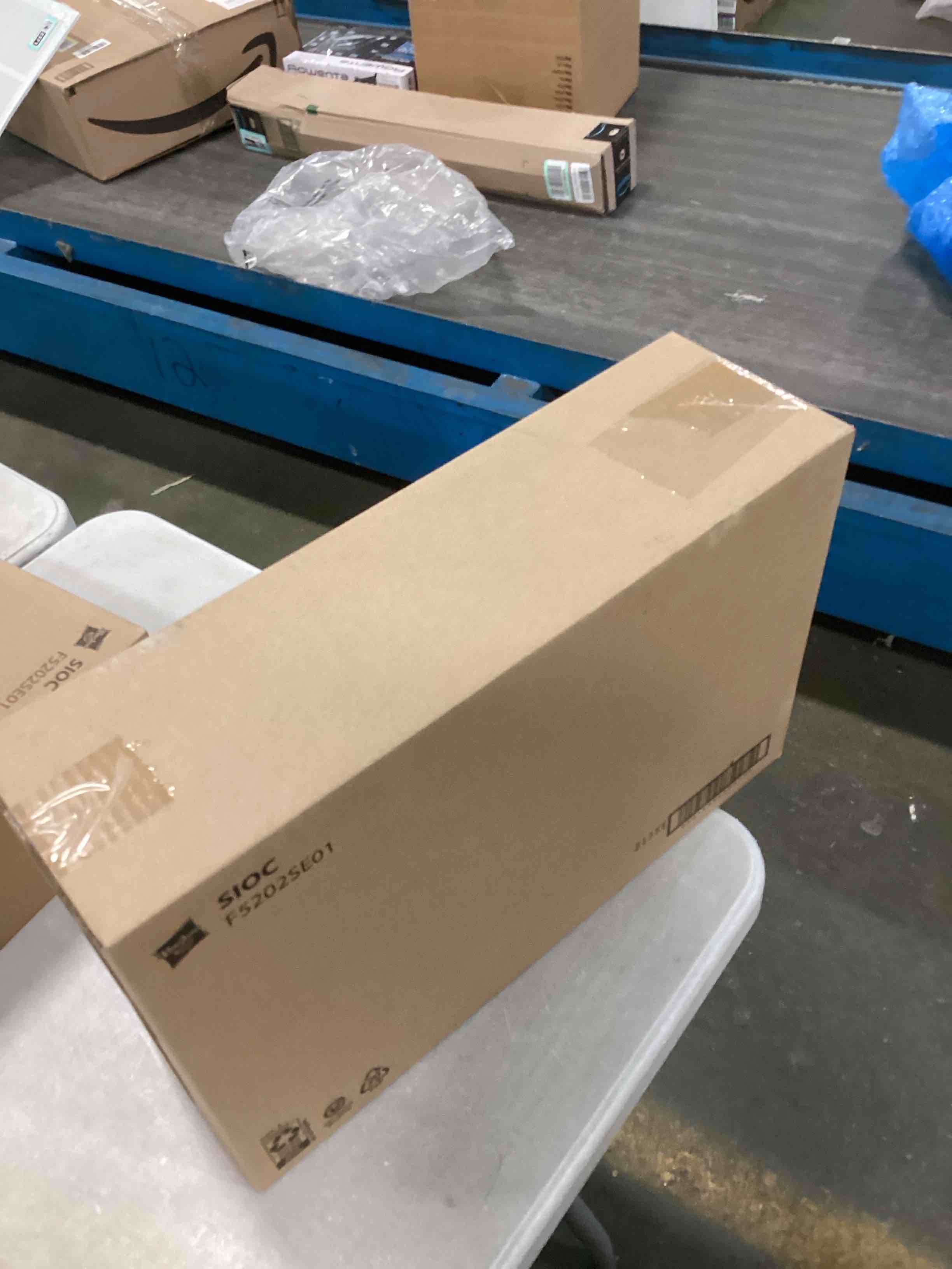 https://s3.amazonaws.com/lotting-images-prod/bidfta/PPE0553621_1729785167387.jpeg