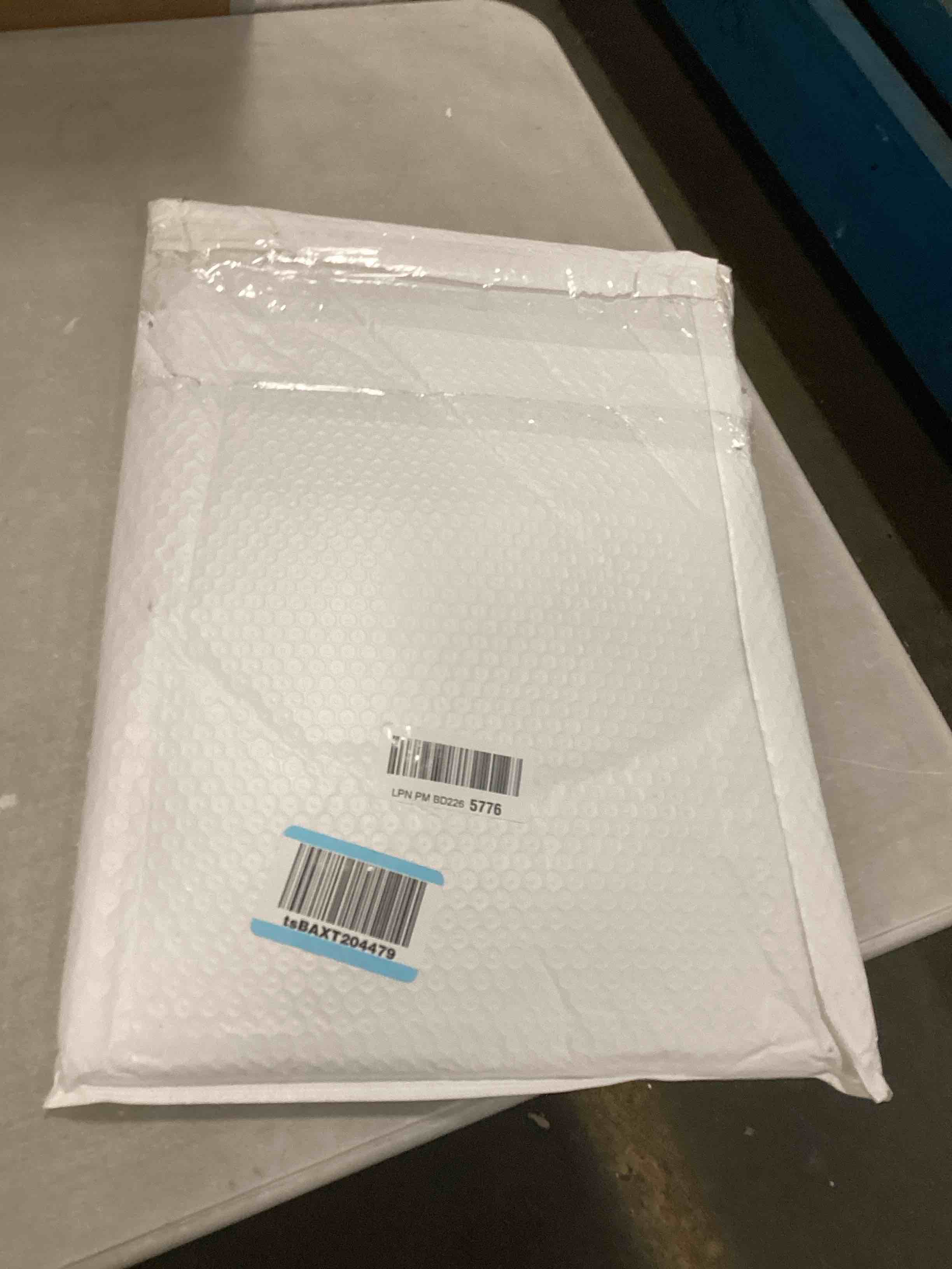 https://s3.amazonaws.com/lotting-images-prod/bidfta/PPE0553764_1729773360385.jpeg