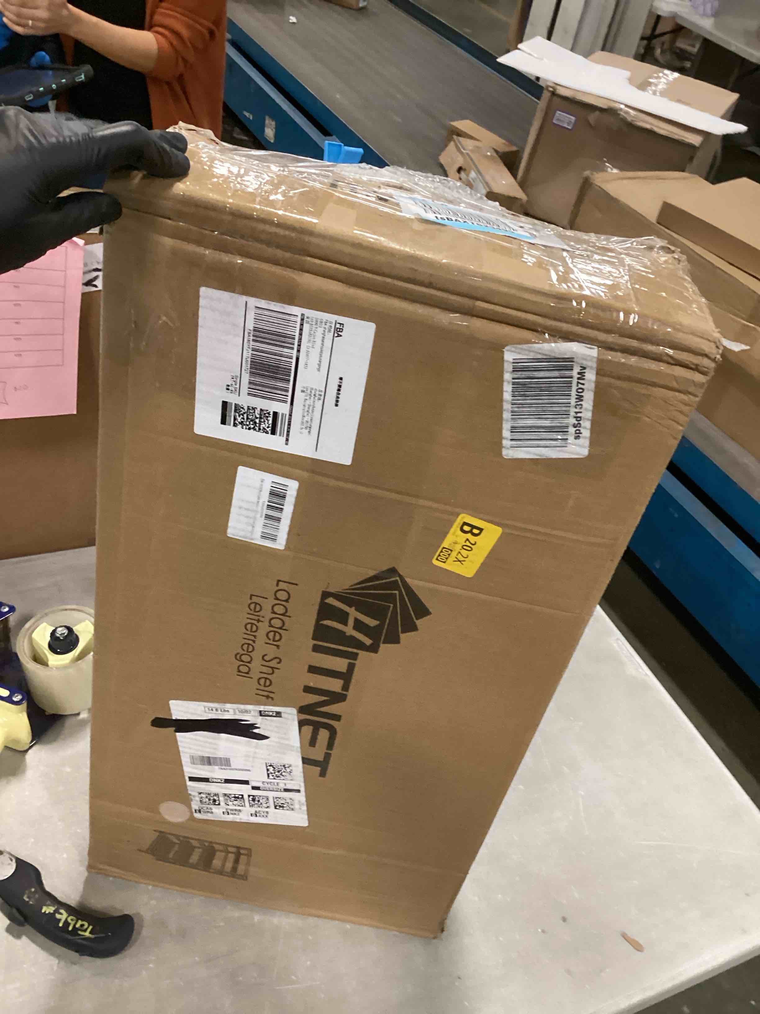 https://s3.amazonaws.com/lotting-images-prod/bidfta/PPE0553768_1729773046422.jpeg