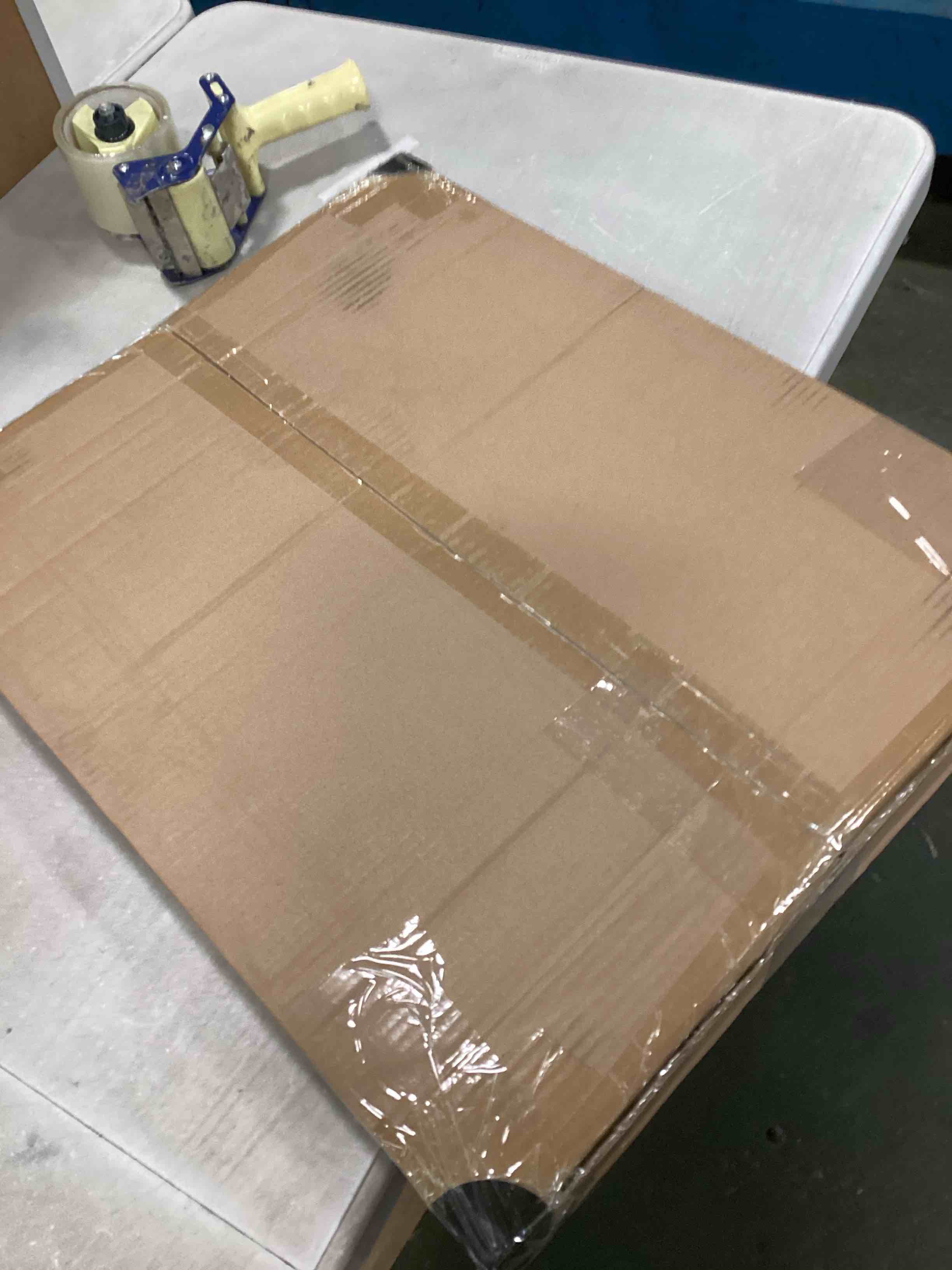 https://s3.amazonaws.com/lotting-images-prod/bidfta/PPE0553773_1729772633305.jpeg