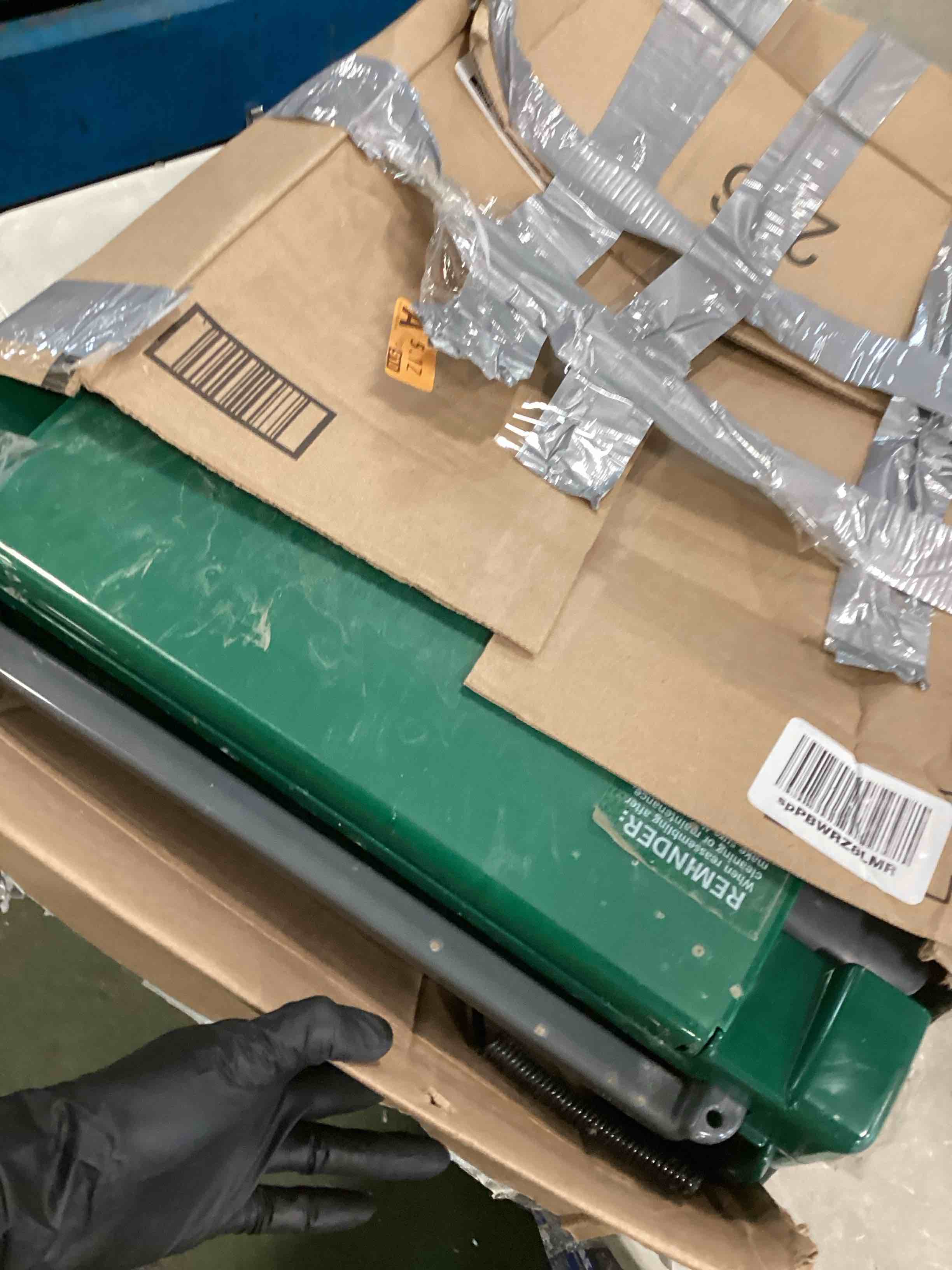 https://s3.amazonaws.com/lotting-images-prod/bidfta/PPE0553883_1729706036561.jpeg