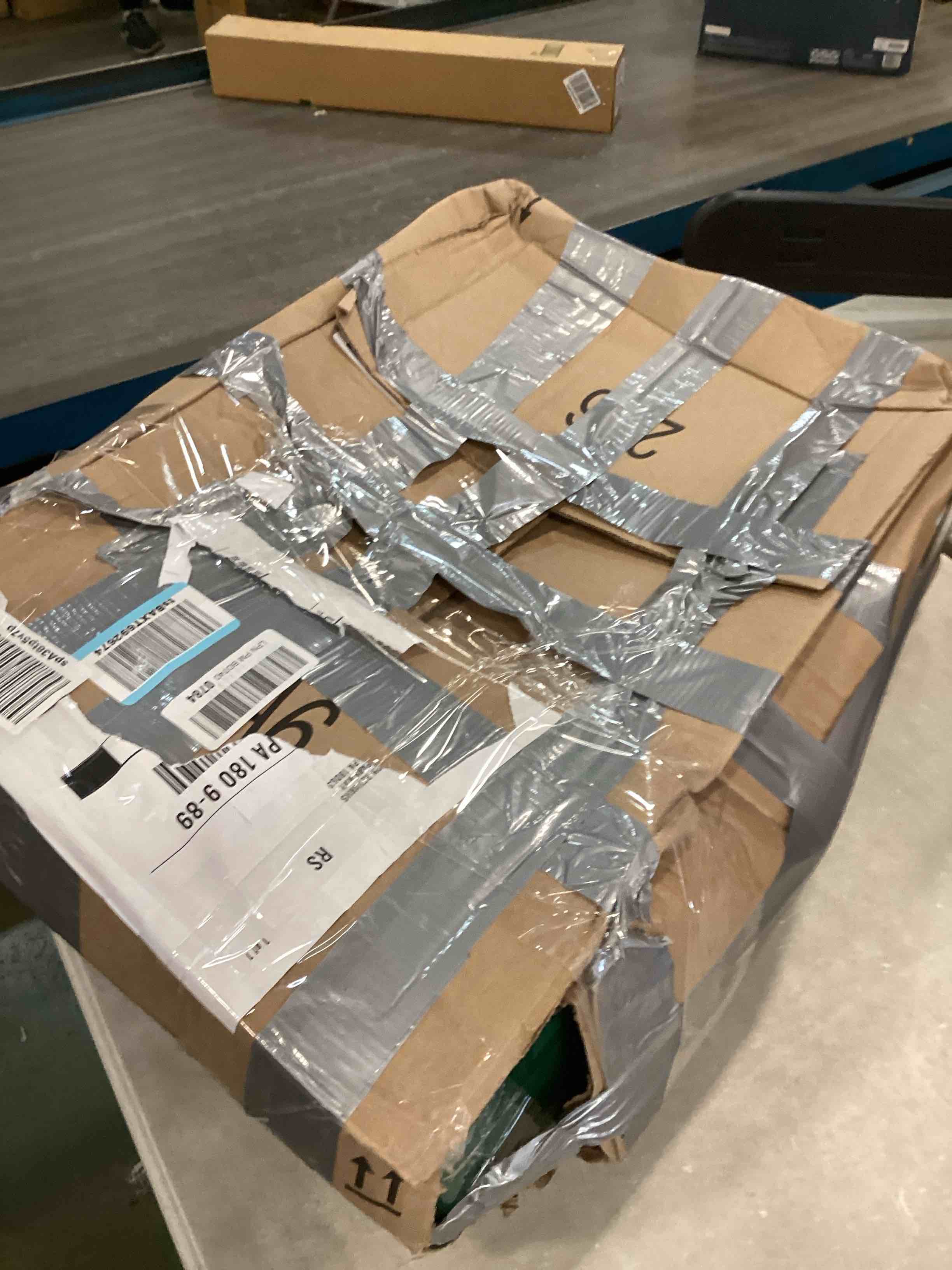 https://s3.amazonaws.com/lotting-images-prod/bidfta/PPE0553883_1729706049394.jpeg