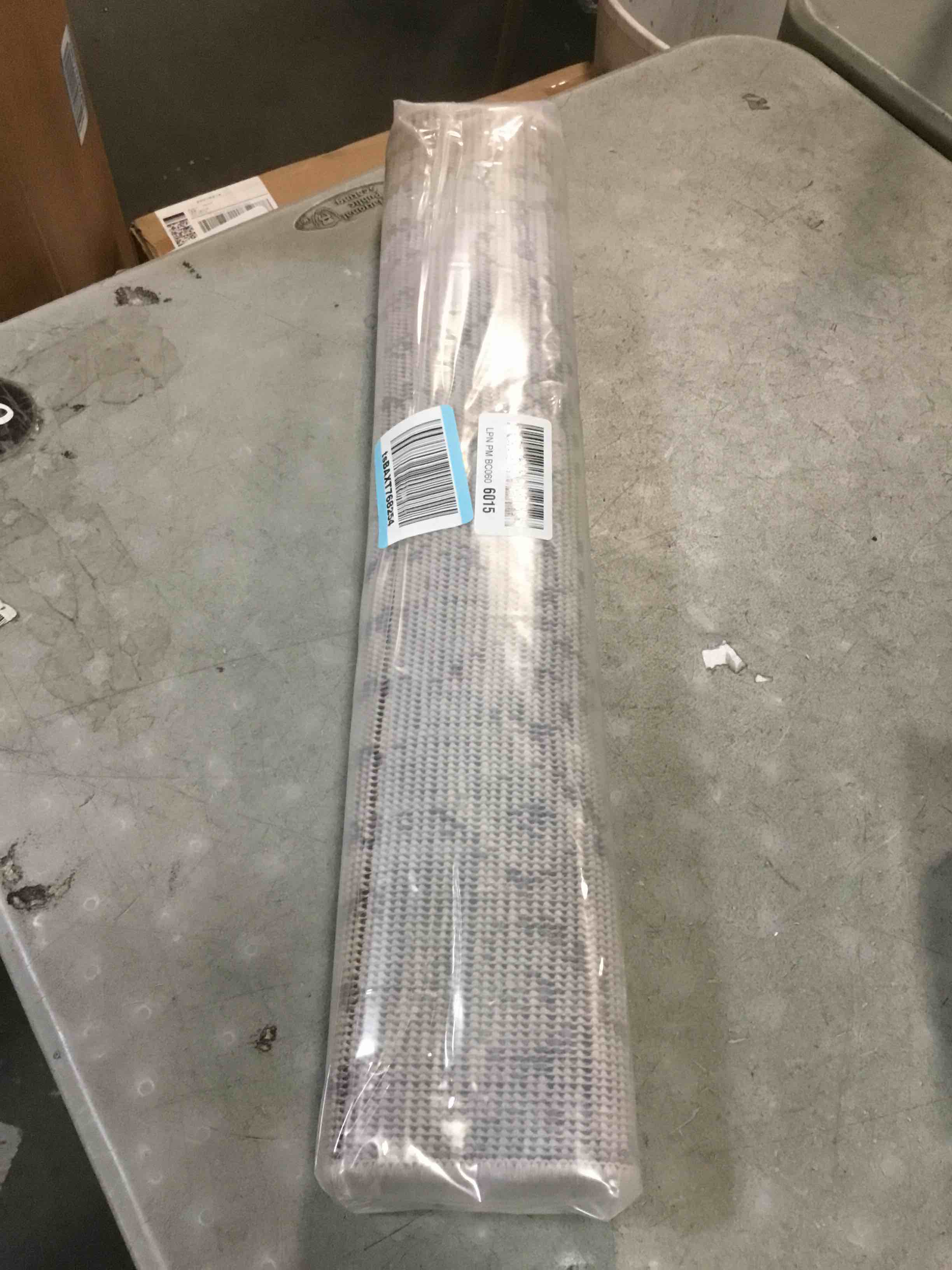 https://s3.amazonaws.com/lotting-images-prod/bidfta/PPE0554048_1730328262702.jpeg