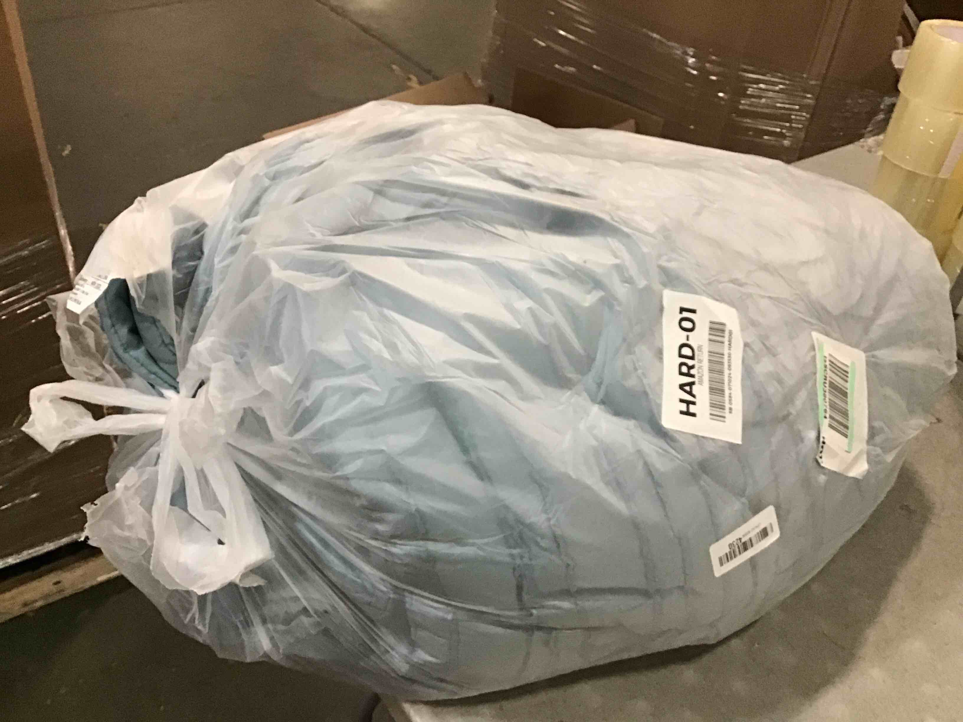 https://s3.amazonaws.com/lotting-images-prod/bidfta/PPE0554420_1730157519781.jpeg