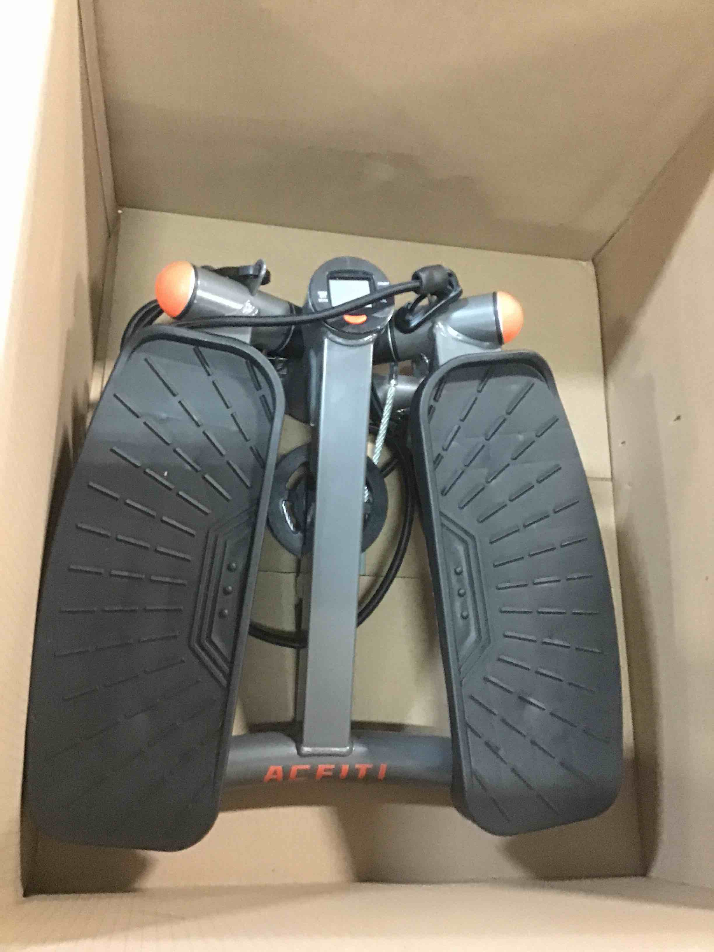 https://s3.amazonaws.com/lotting-images-prod/bidfta/PPE0554713_1729892113409.jpeg