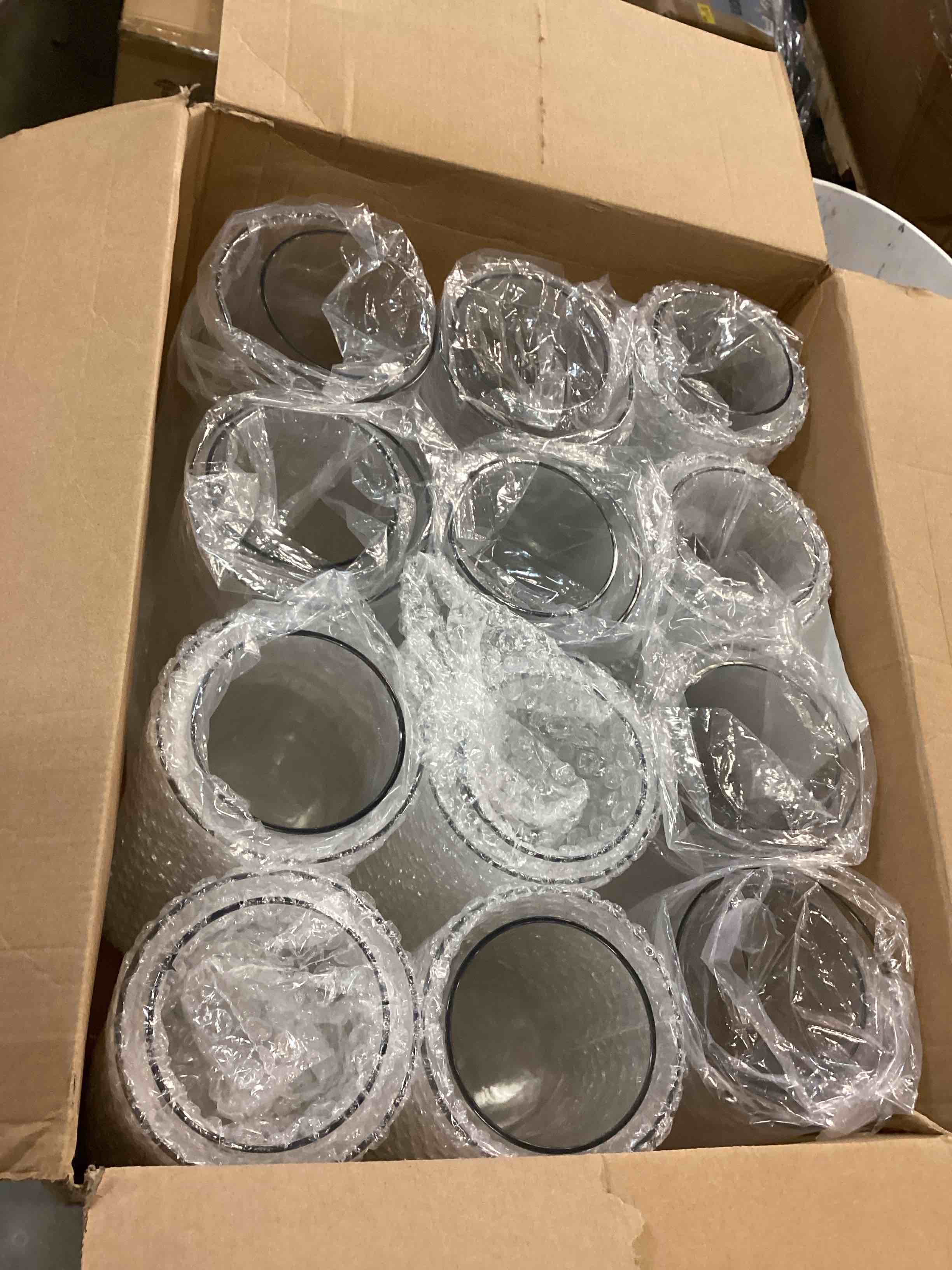https://s3.amazonaws.com/lotting-images-prod/bidfta/PPE0554928_1729805854421.jpeg
