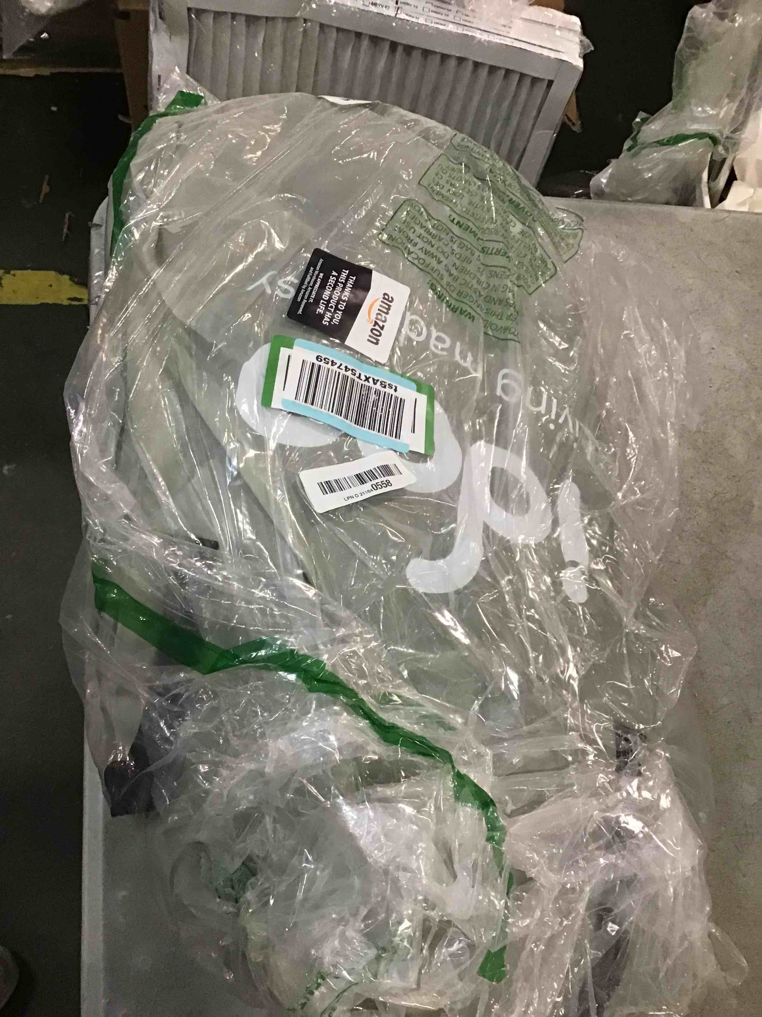 https://s3.amazonaws.com/lotting-images-prod/bidfta/PPE0555443_1729571976527.jpeg