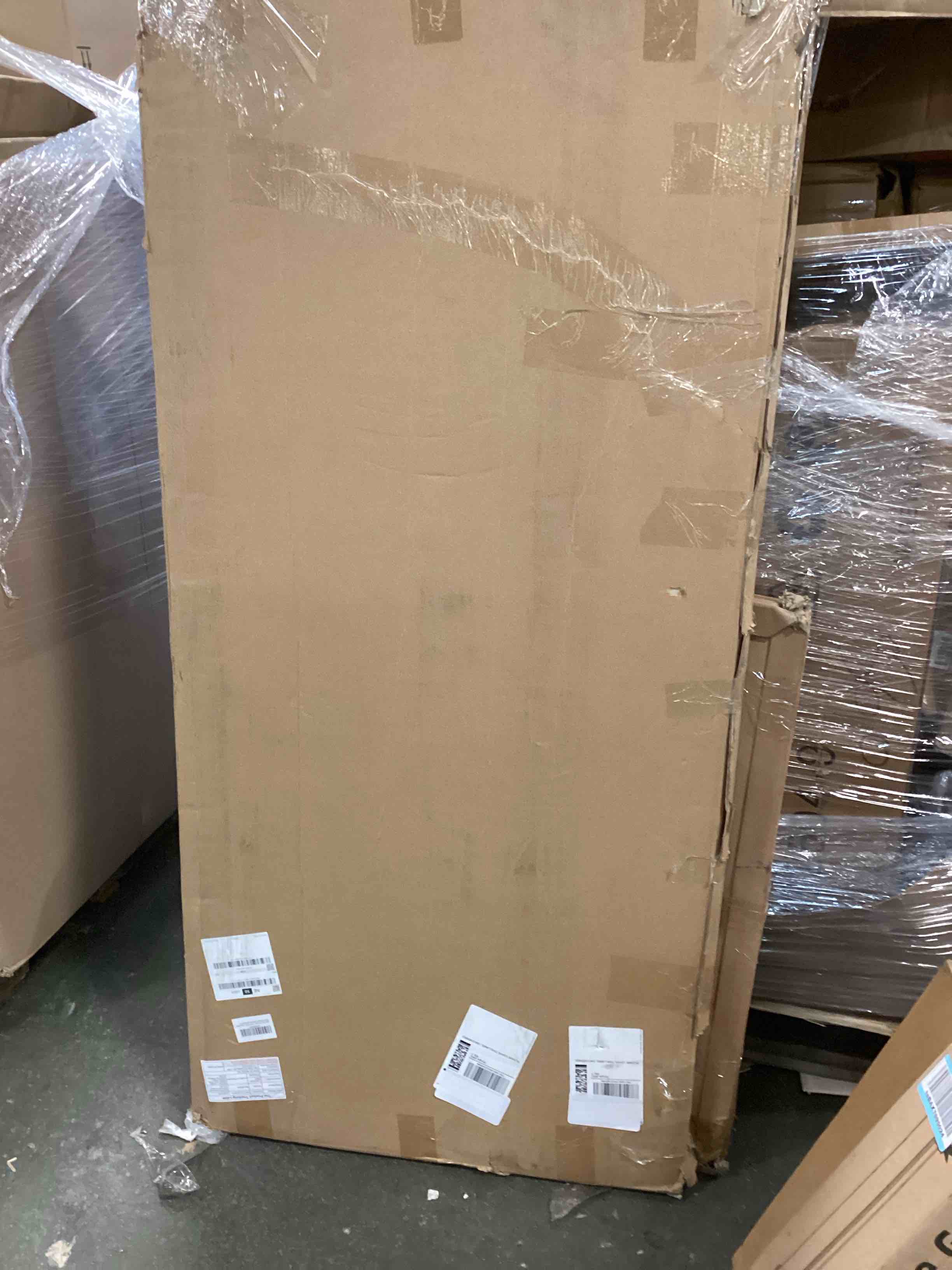 https://s3.amazonaws.com/lotting-images-prod/bidfta/PPE0555777_1729342616041.jpeg