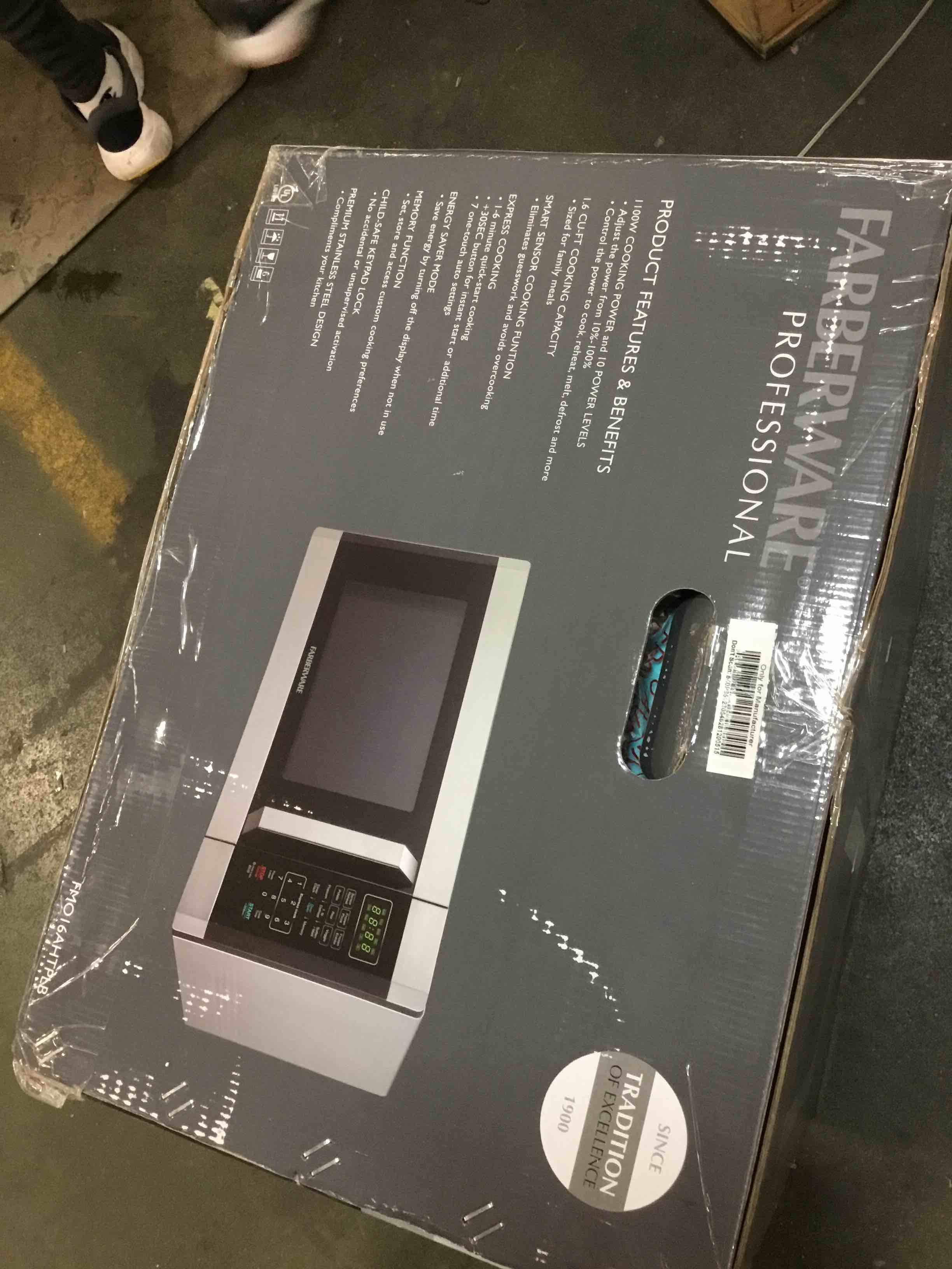 https://s3.amazonaws.com/lotting-images-prod/bidfta/PPE0556383_1731593119335.jpeg