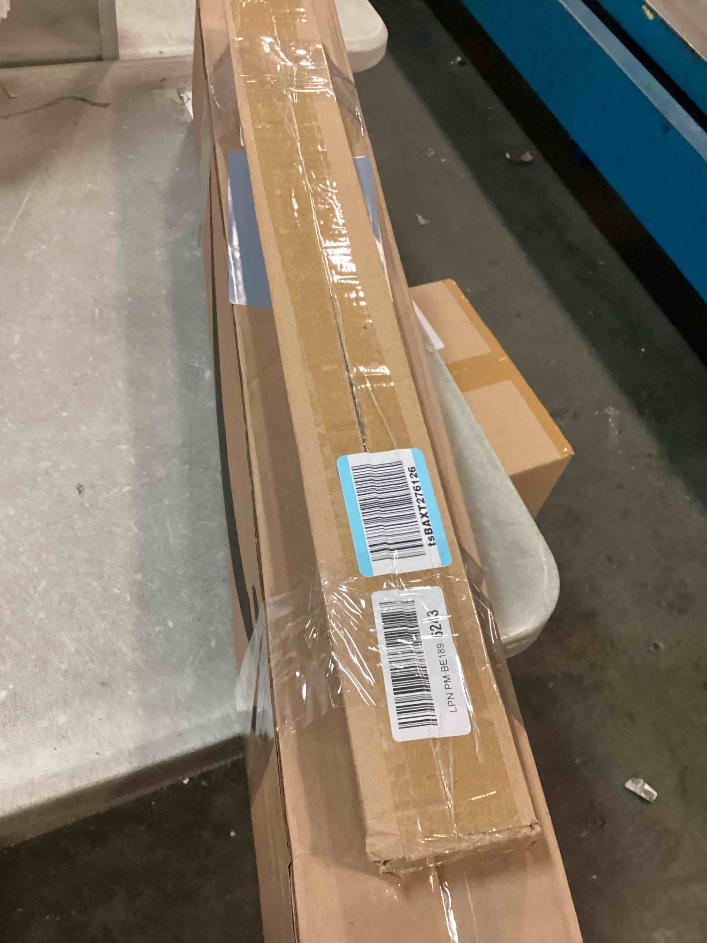 https://s3.amazonaws.com/lotting-images-prod/bidfta/PPE0557240_1730387561389.jpeg