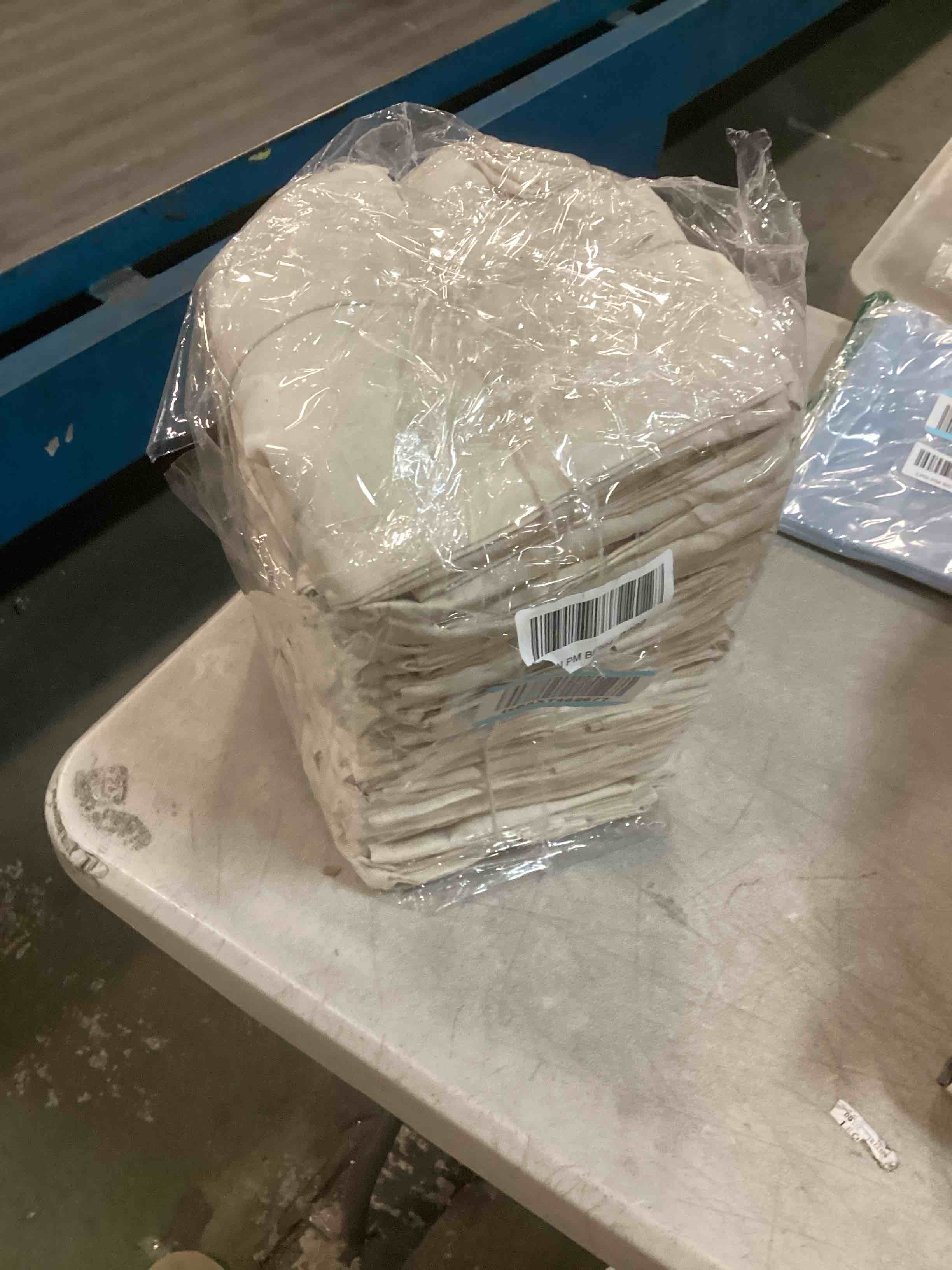 https://s3.amazonaws.com/lotting-images-prod/bidfta/PPE0557827_1729886135497.jpeg