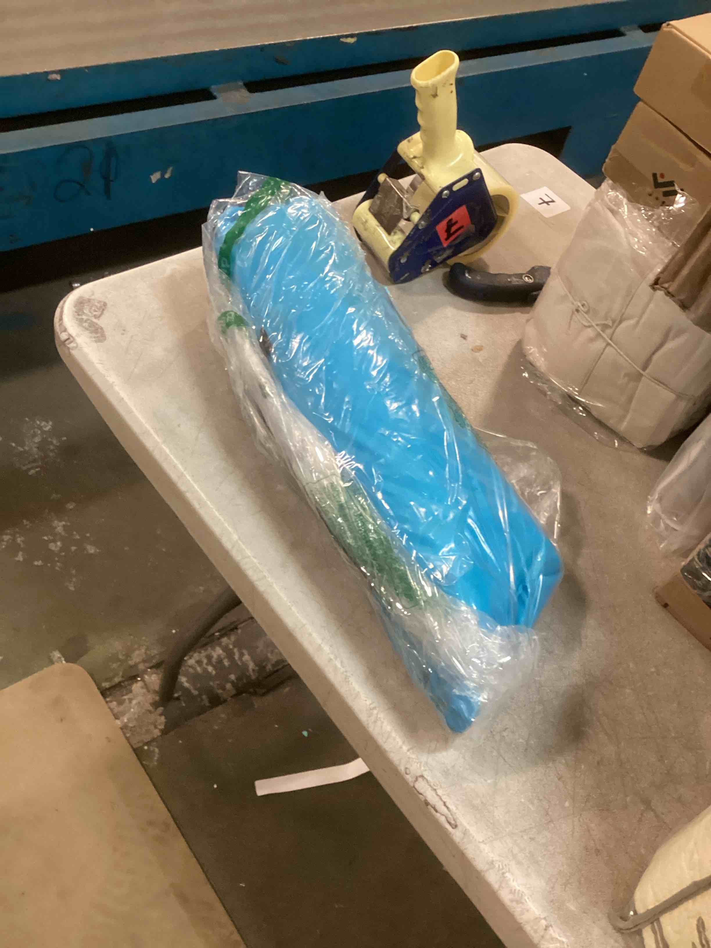 https://s3.amazonaws.com/lotting-images-prod/bidfta/PPE0557832_1729885600515.jpeg