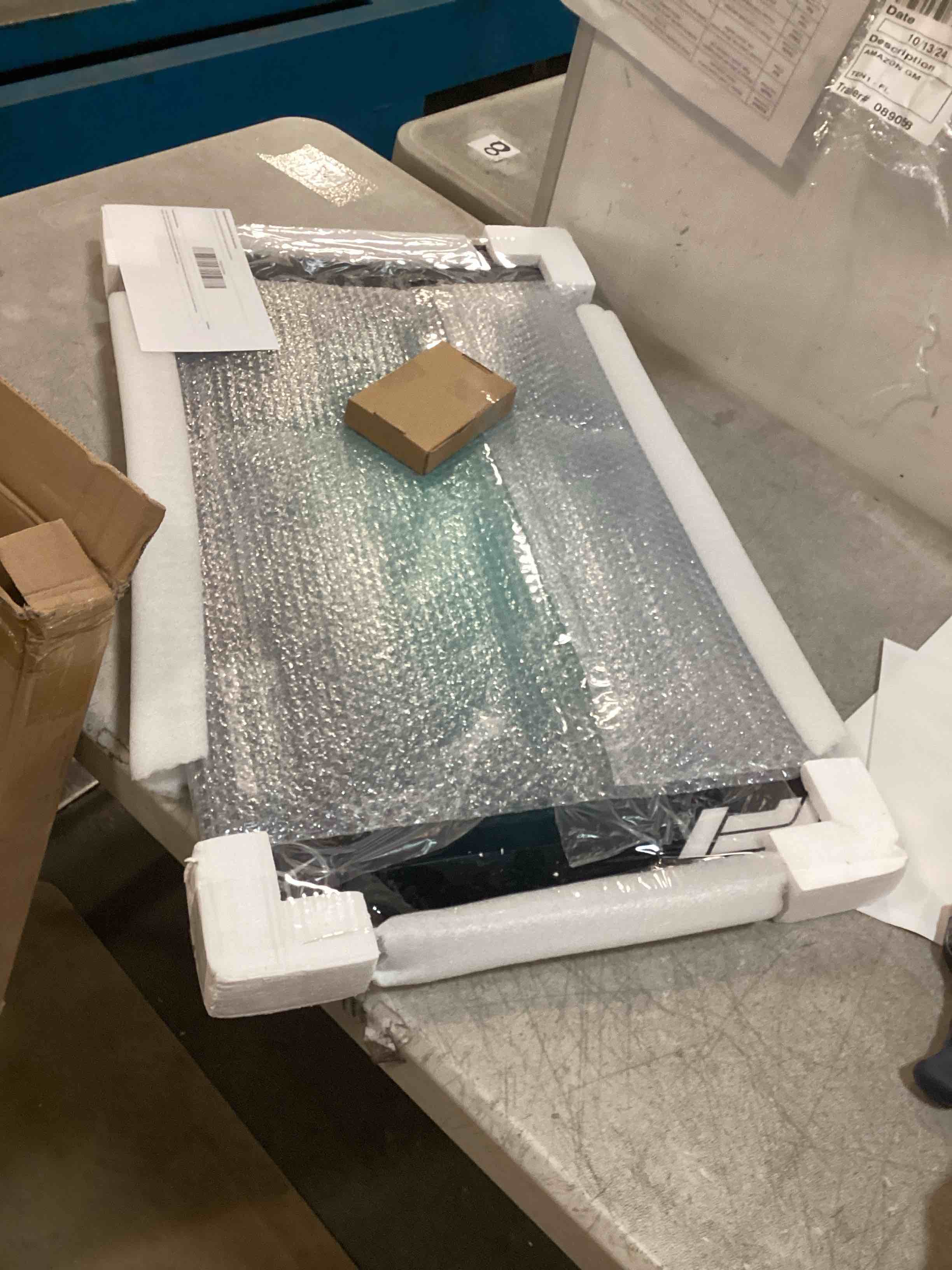 https://s3.amazonaws.com/lotting-images-prod/bidfta/PPE0557981_1729860123916.jpeg