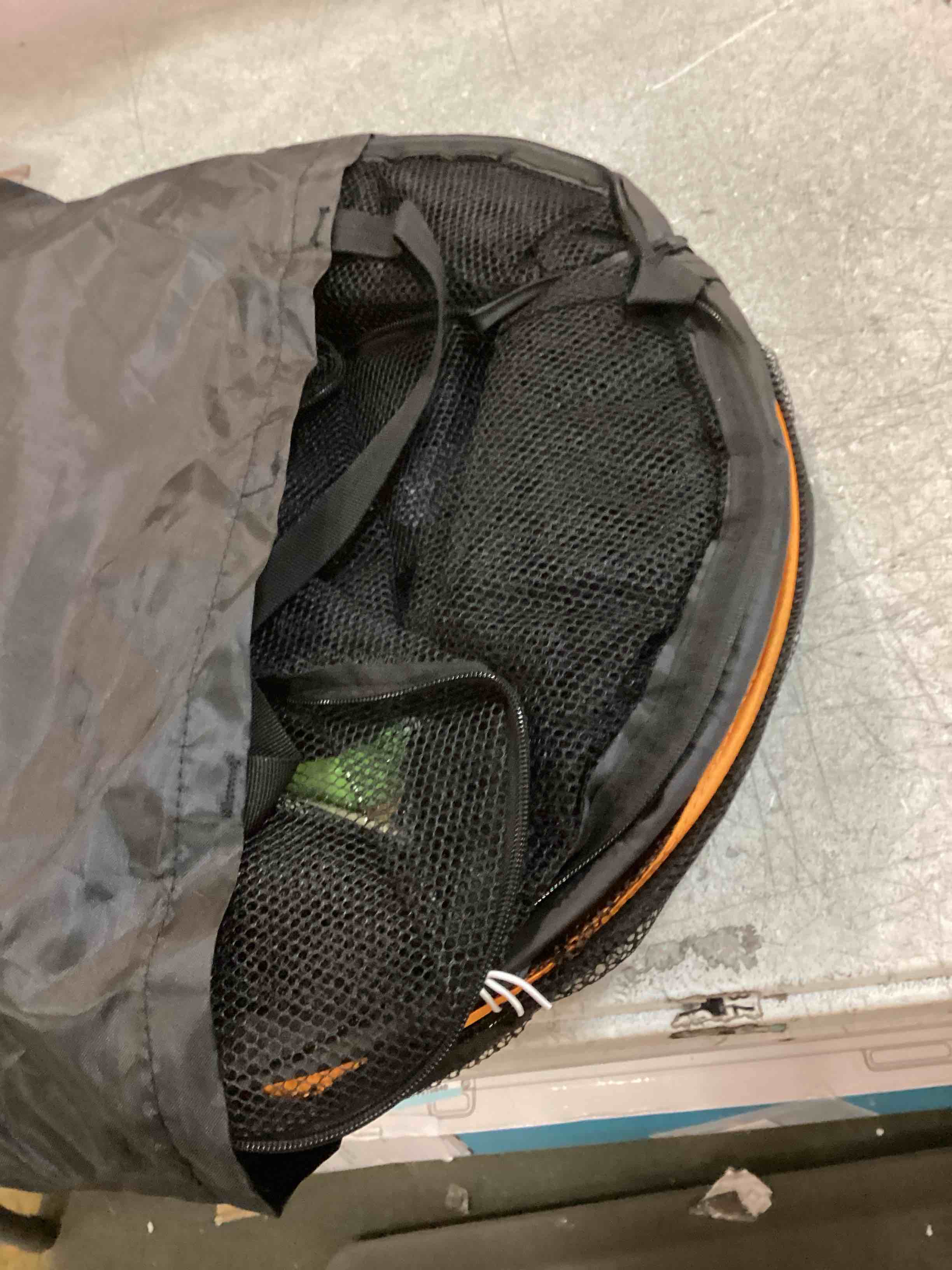 https://s3.amazonaws.com/lotting-images-prod/bidfta/PPE0558549_1730555324365.jpeg