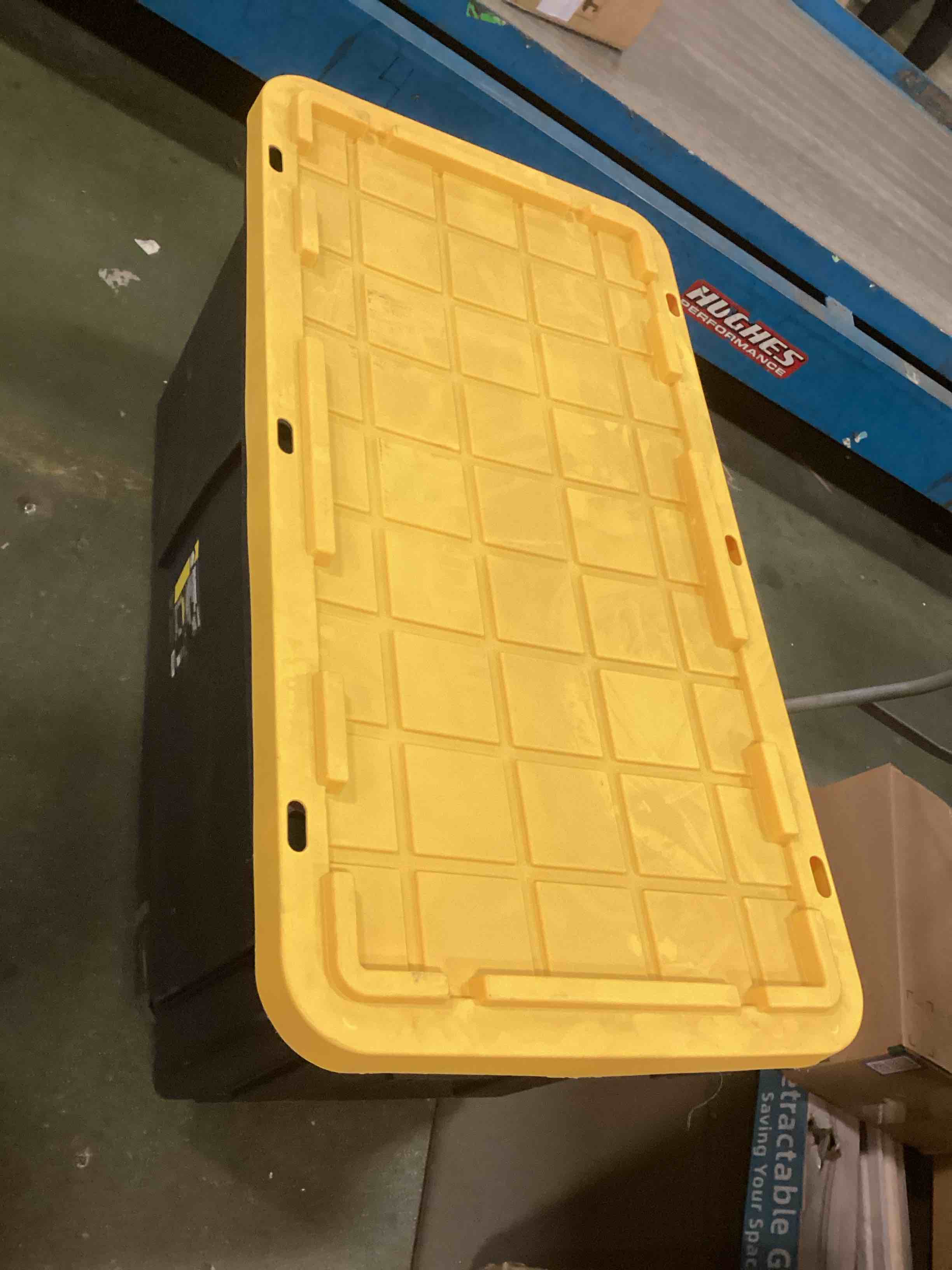 https://s3.amazonaws.com/lotting-images-prod/bidfta/PPE0559204_1730328998035.jpeg