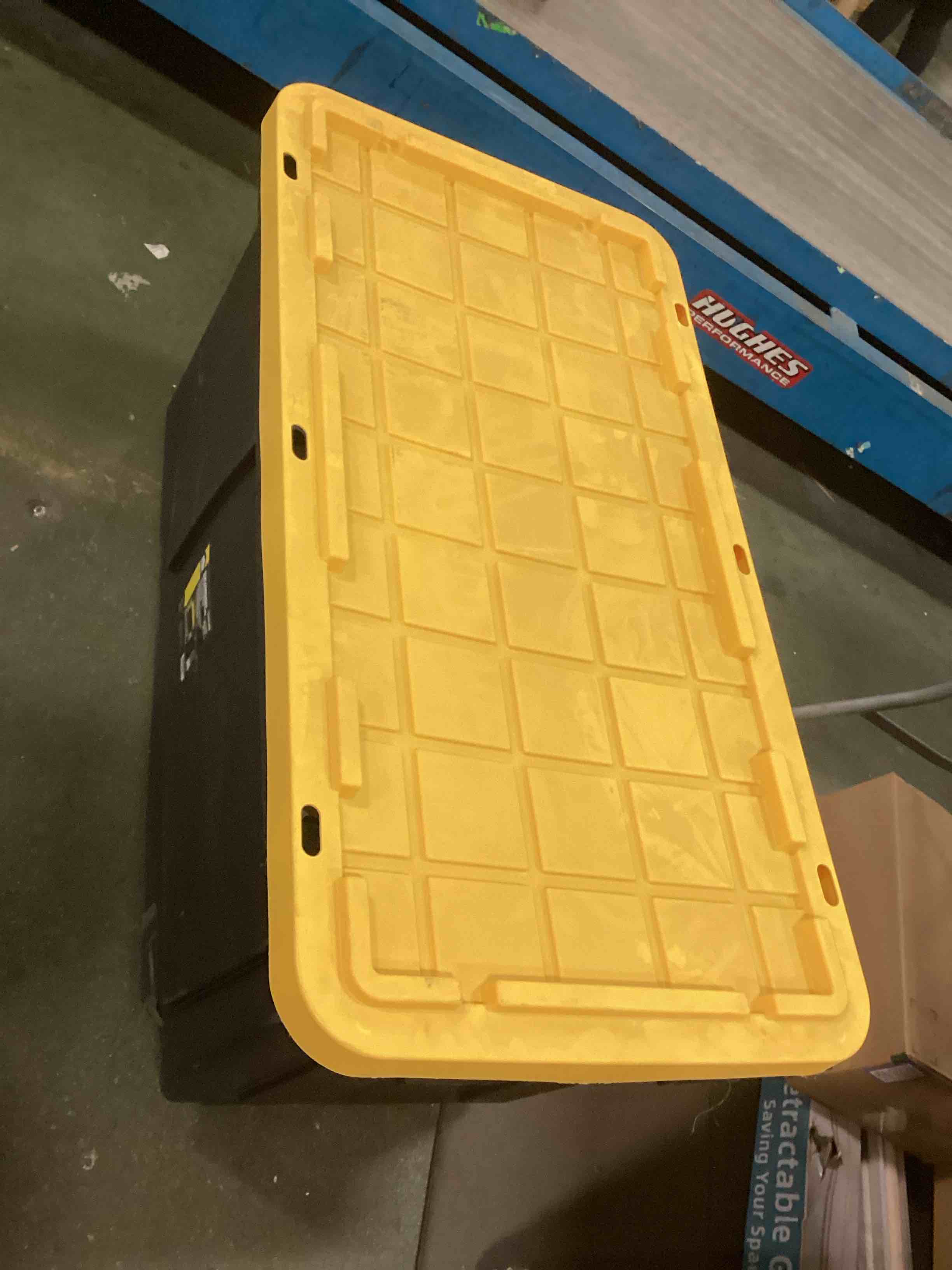 https://s3.amazonaws.com/lotting-images-prod/bidfta/PPE0559204_1730328999269.jpeg