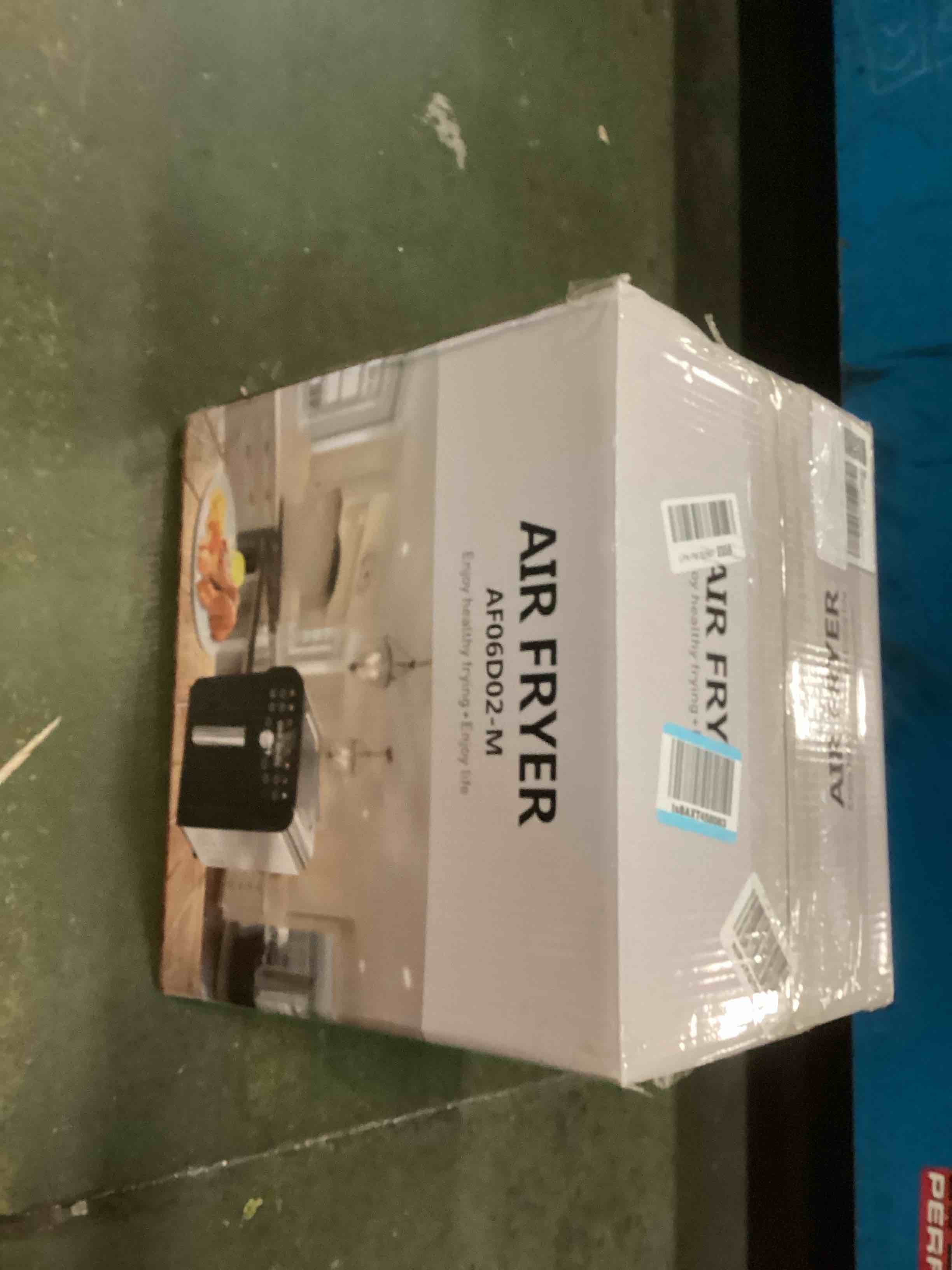 https://s3.amazonaws.com/lotting-images-prod/bidfta/PPE0559558_1730160924064.jpeg