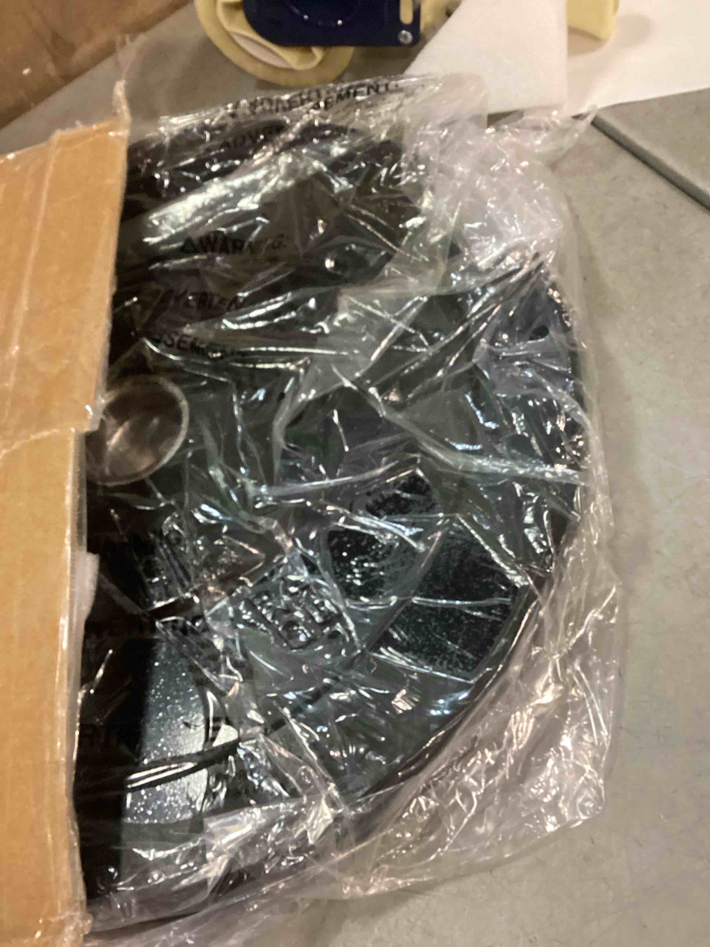 https://s3.amazonaws.com/lotting-images-prod/bidfta/PPE0559583_1730157855603.jpeg