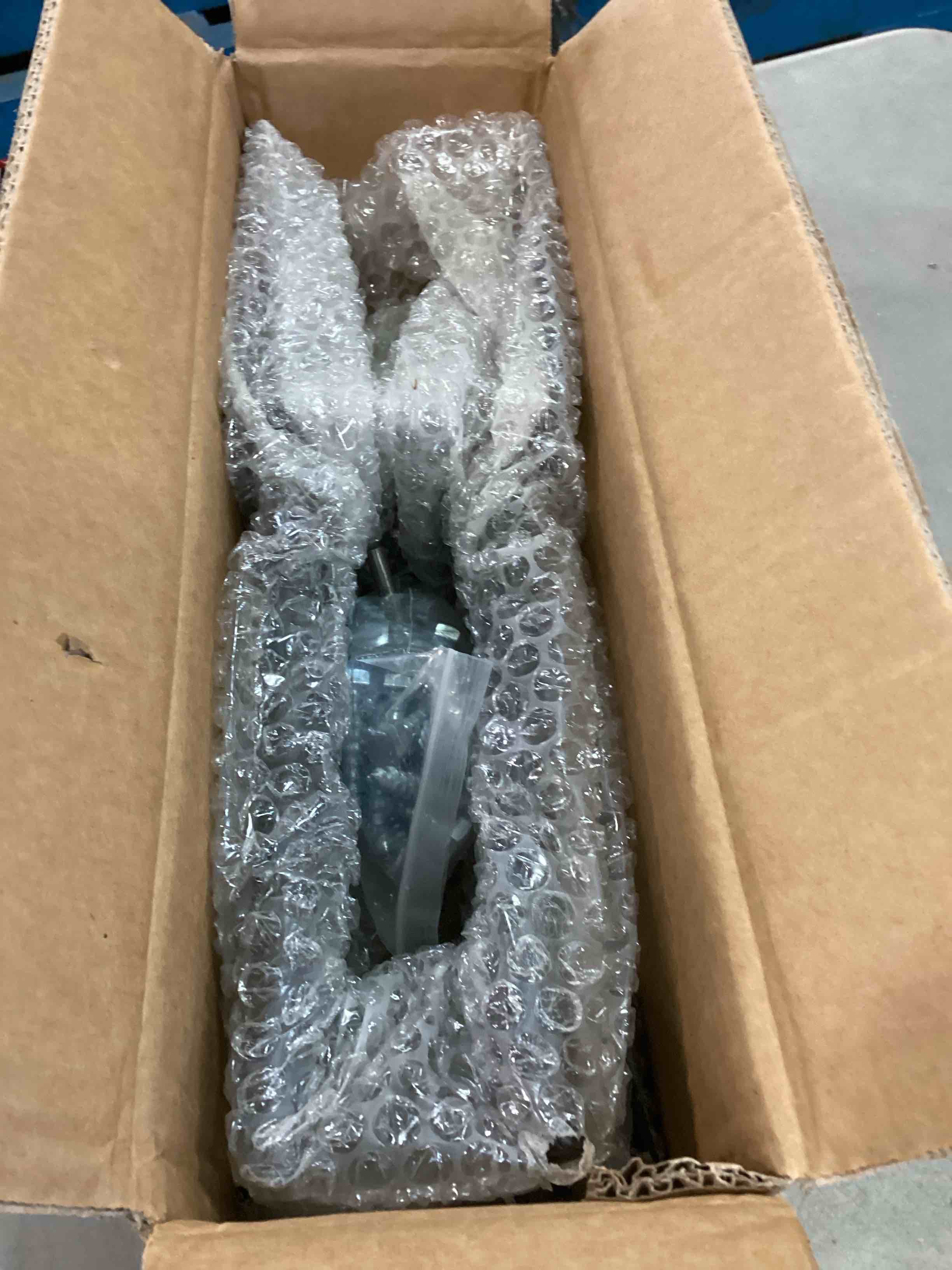 https://s3.amazonaws.com/lotting-images-prod/bidfta/PPE0559705_1729951903297.jpeg