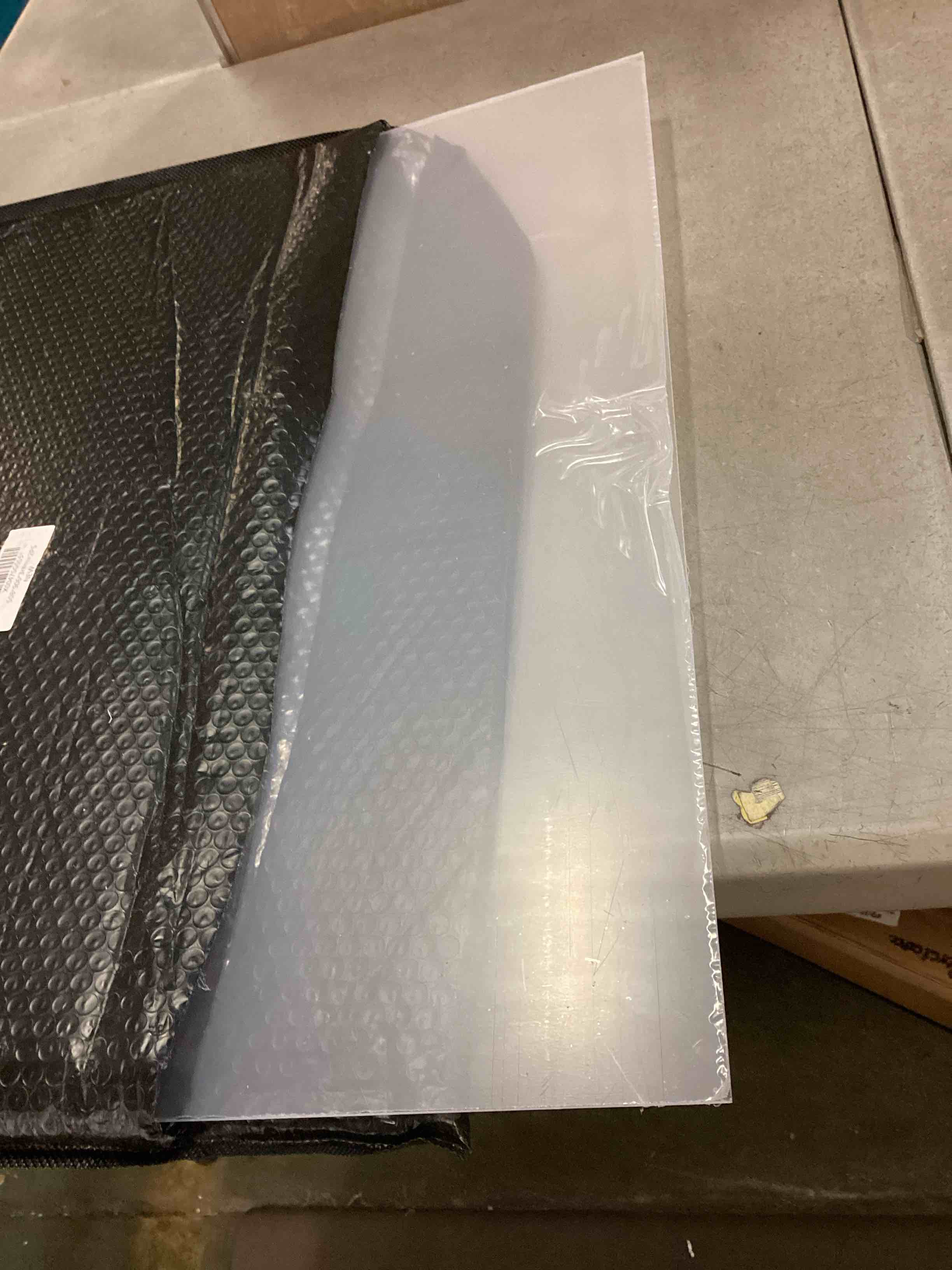 https://s3.amazonaws.com/lotting-images-prod/bidfta/PPE0559774_1729943288843.jpeg