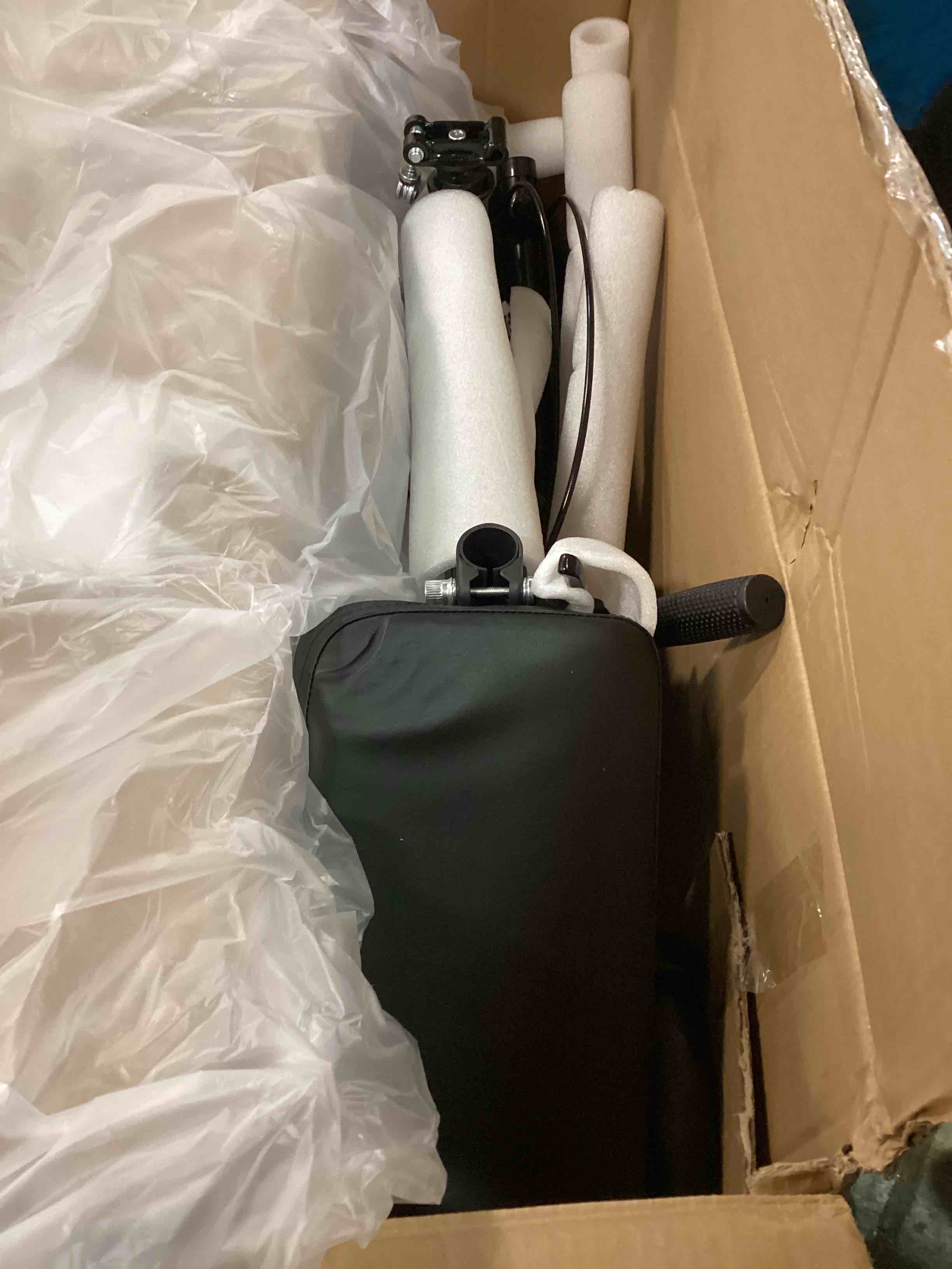 https://s3.amazonaws.com/lotting-images-prod/bidfta/PPE0559798_1729940547878.jpeg