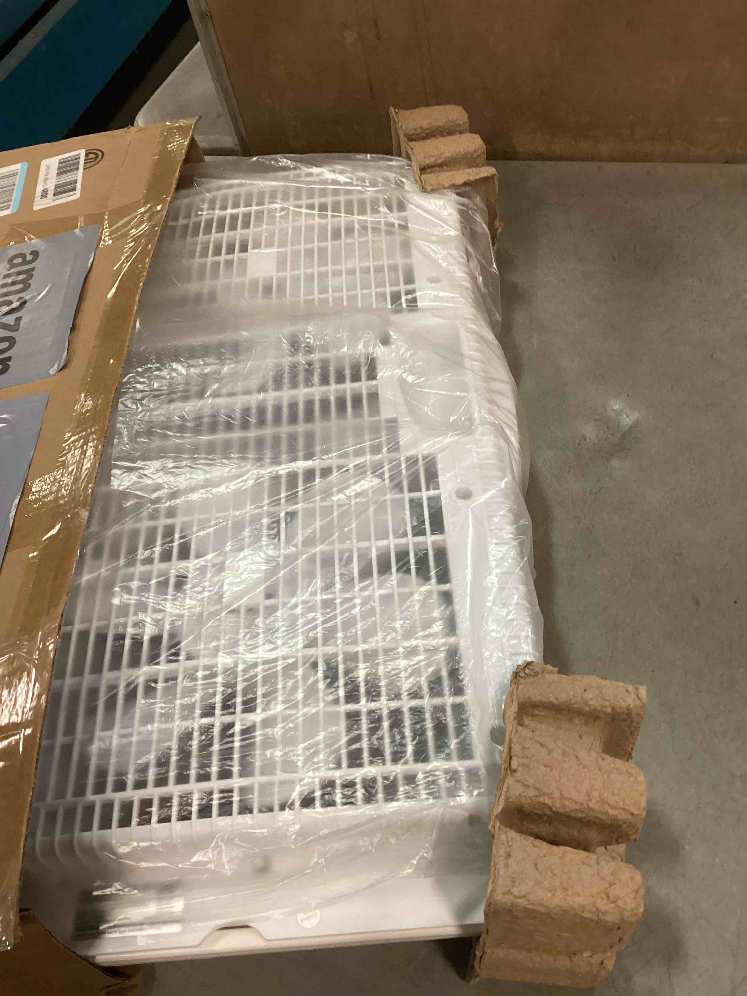 https://s3.amazonaws.com/lotting-images-prod/bidfta/PPE0559870_1729909457681.jpeg