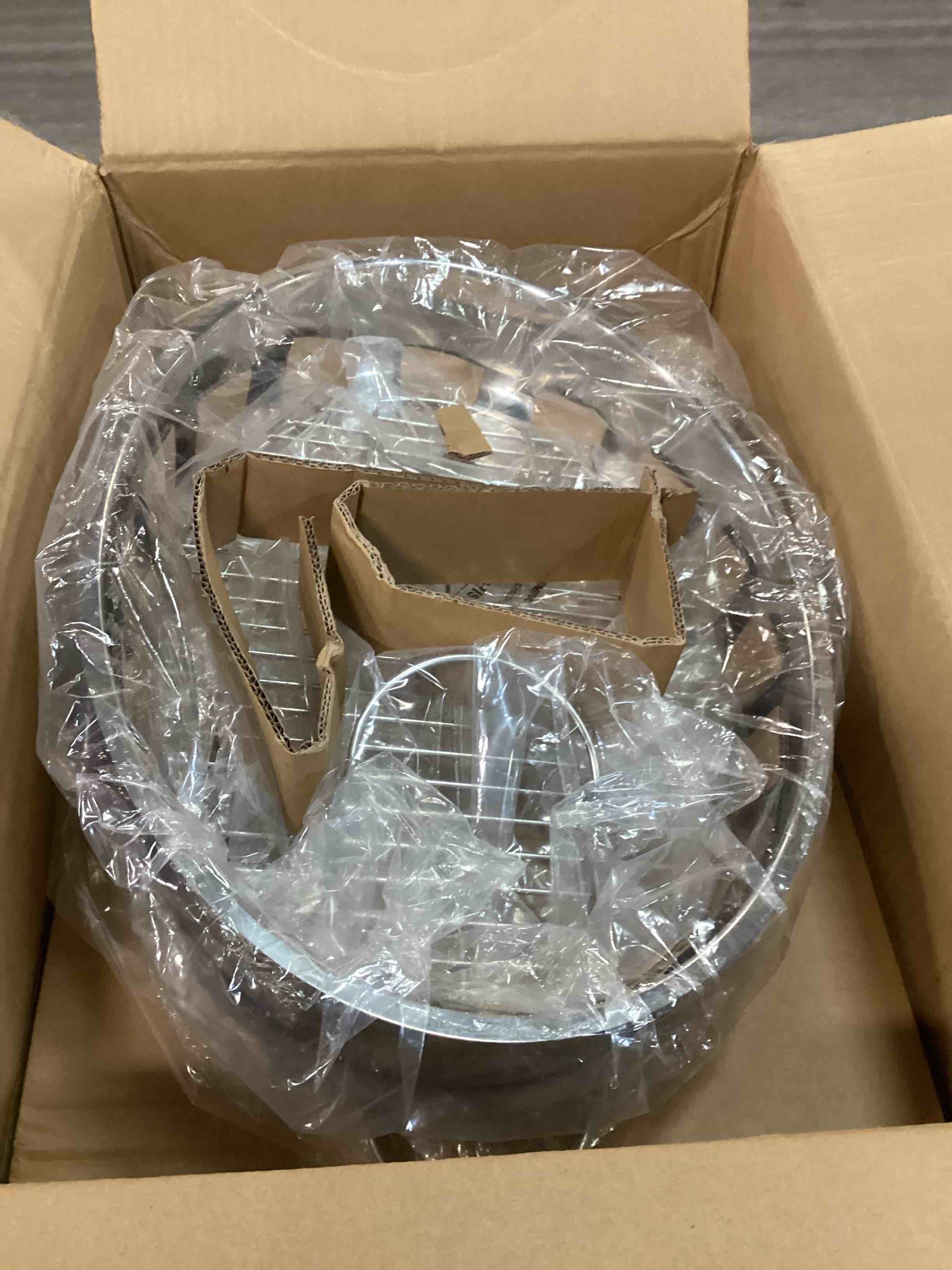 https://s3.amazonaws.com/lotting-images-prod/bidfta/PPE0559897_1729904167887.jpeg