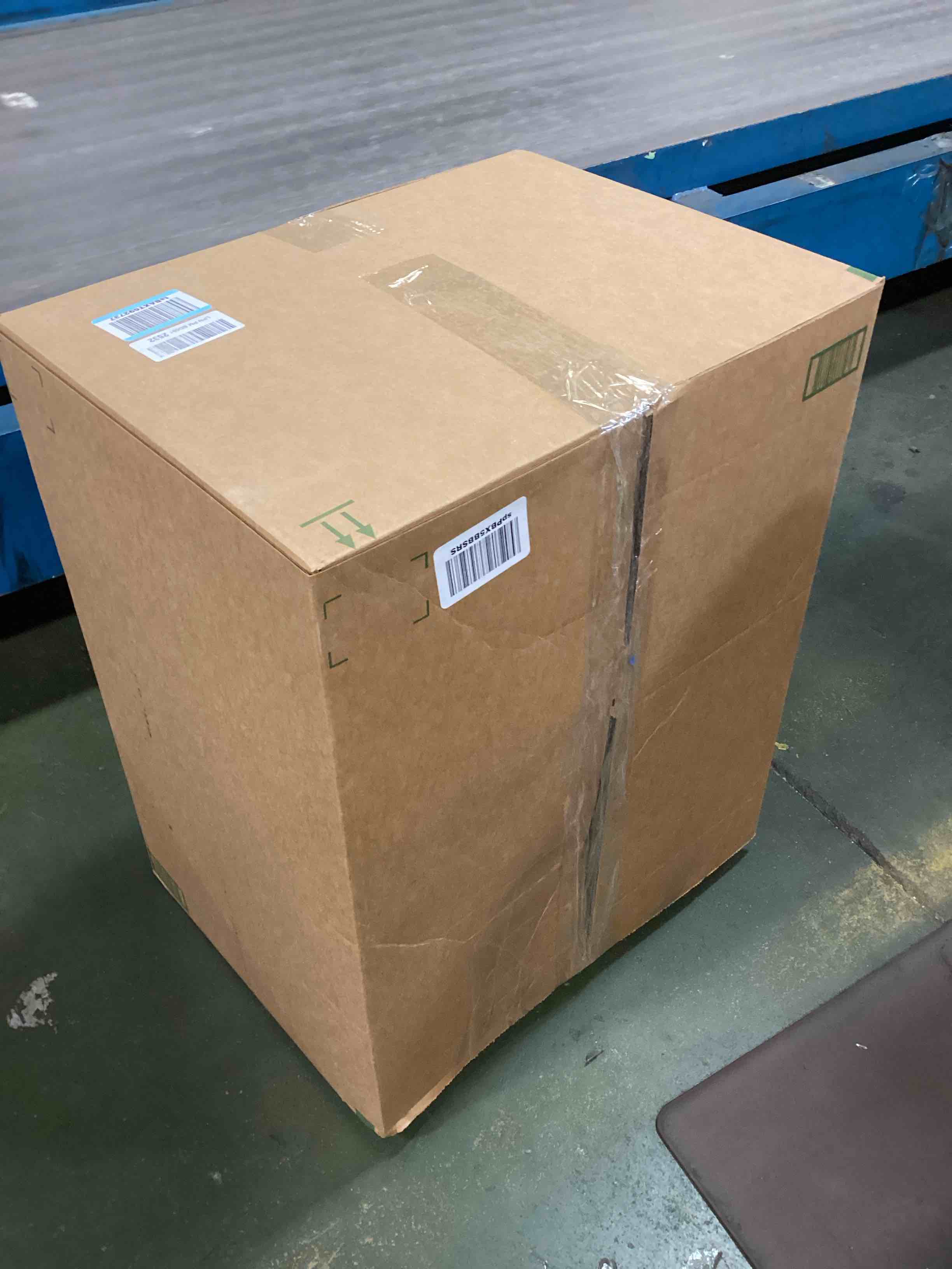 https://s3.amazonaws.com/lotting-images-prod/bidfta/PPE0559920_1729901733159.jpeg