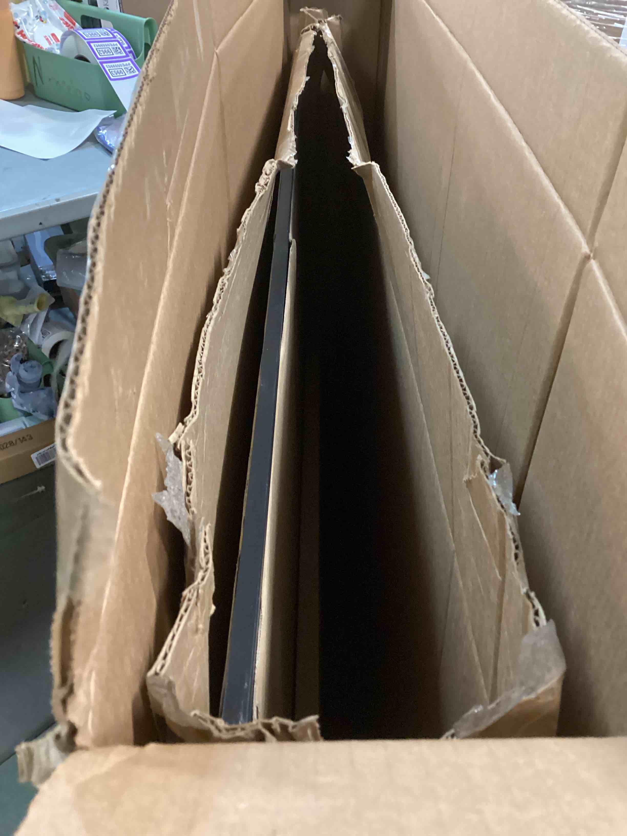 https://s3.amazonaws.com/lotting-images-prod/bidfta/PPE0559953_1729896272190.jpeg