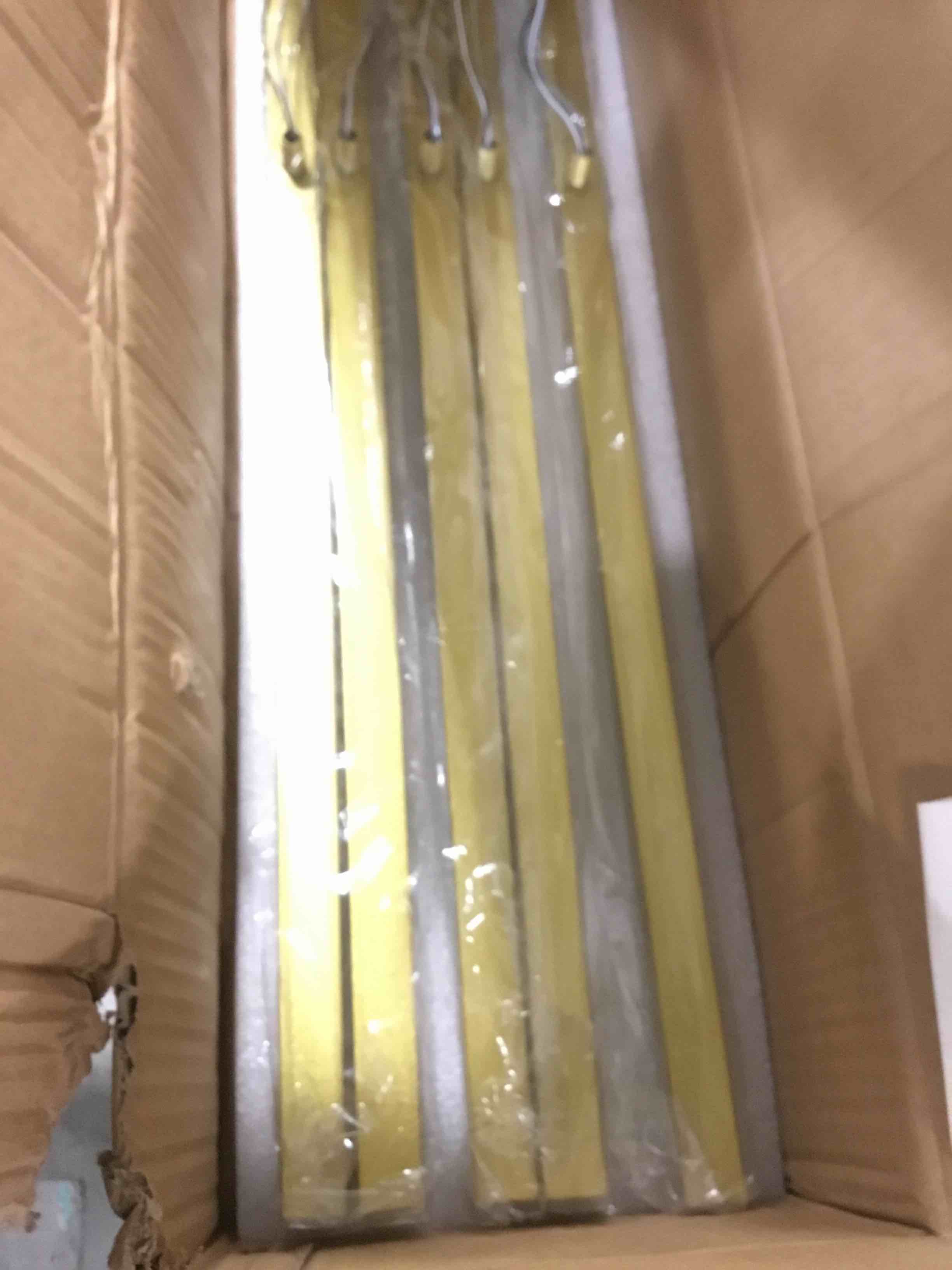 Condition photo showing Good Condition for Modern Sputnik Chandelier Ceiling 82W LED Gold Pendant Light Embedded Mount Chandeliers Dining Room Light Fixtures Over Table Dimmable with Remote Control for Living Room Kitchen Bedroom 31.5 inches