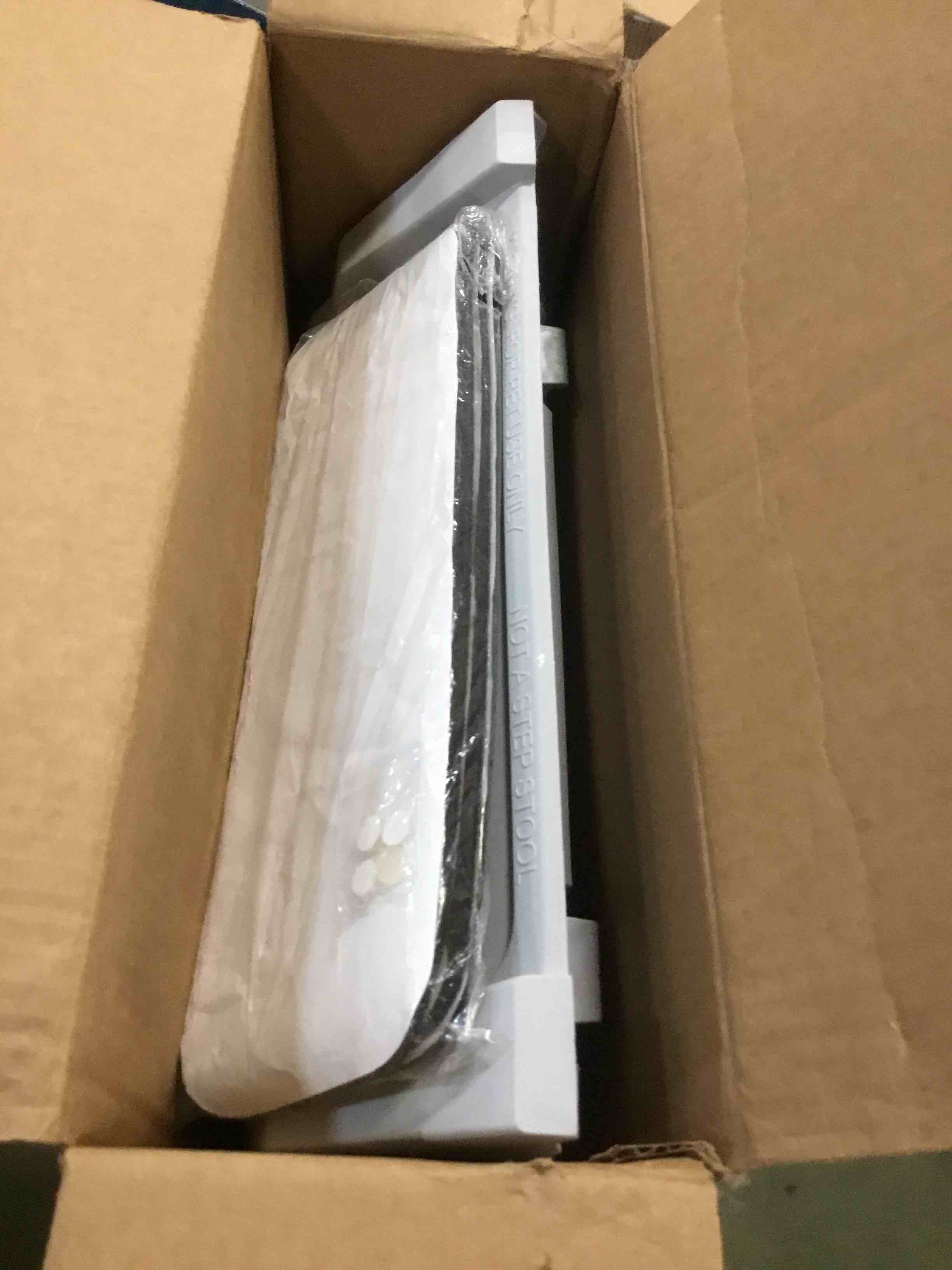 Condition photo showing Good Condition for PetSafe CozyUp Folding Dog Stairs - Pet Stairs for Indoor/Outdoor at Home or Travel - Dog Steps for High Beds, Sofa with Siderails, Non-Slip Pads - Durable, Support up to 200 lbs - Extra Large, Gray