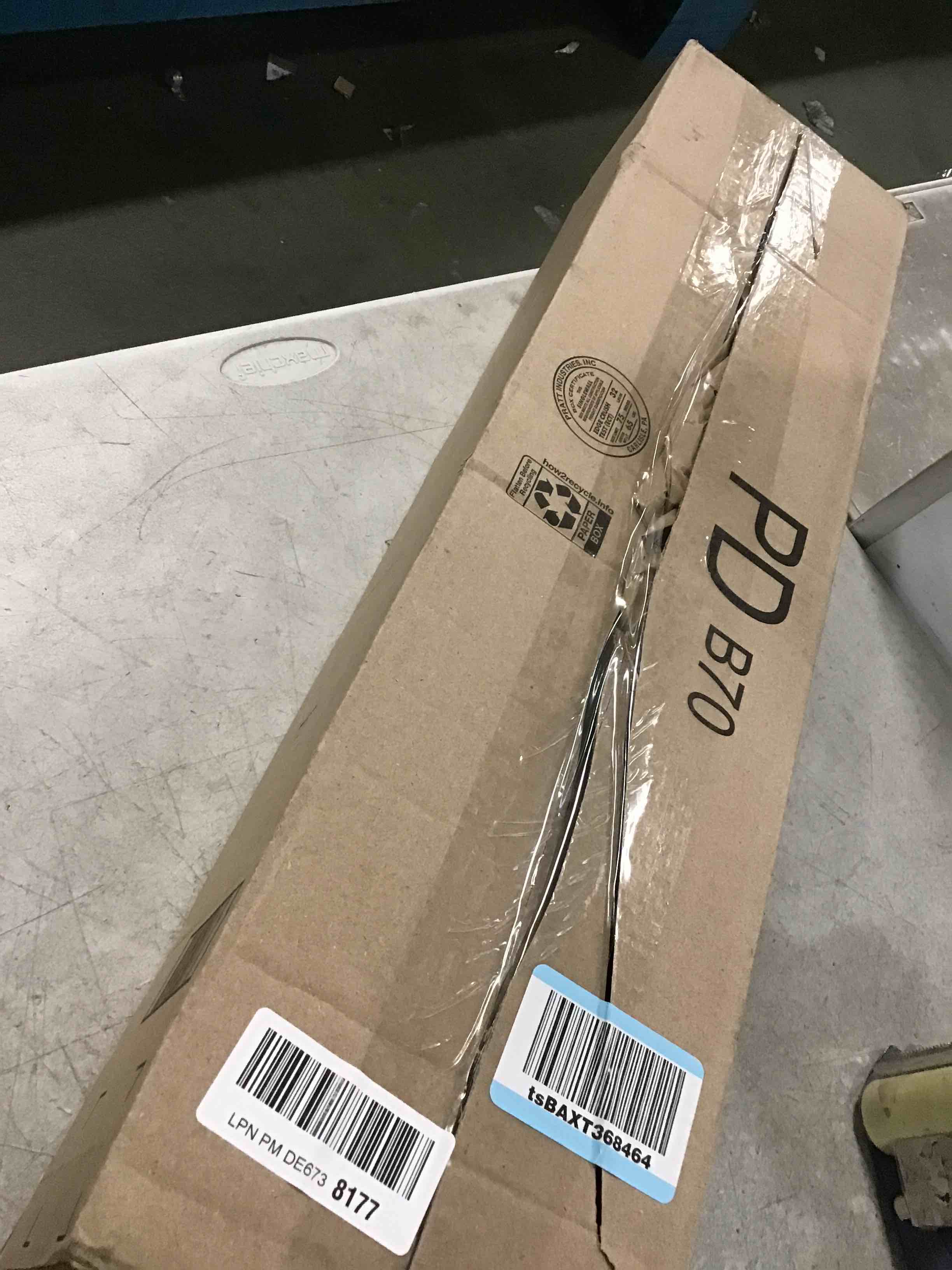 https://s3.amazonaws.com/lotting-images-prod/bidfta/PPE0560336_1734366587053.jpeg