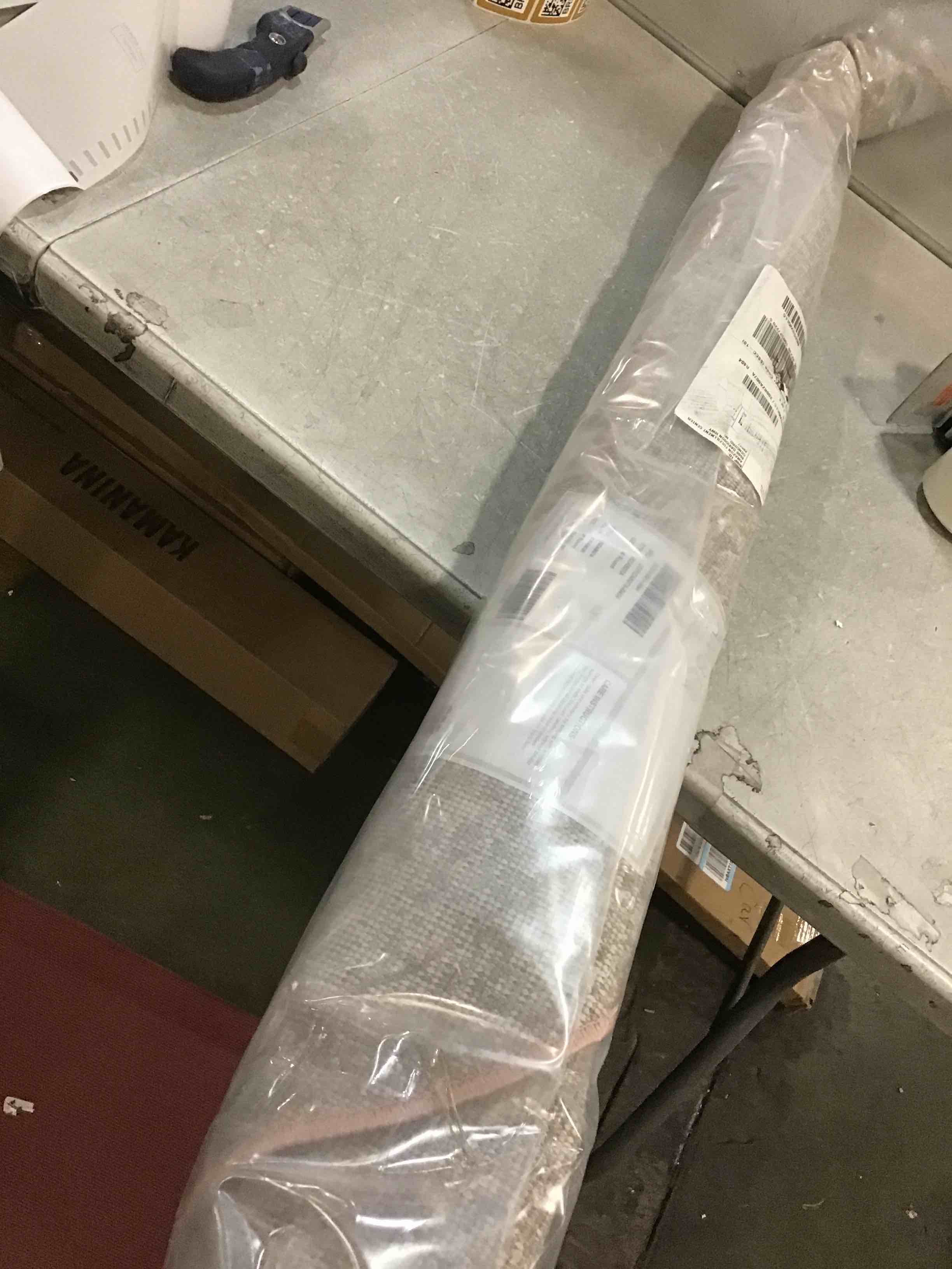 https://s3.amazonaws.com/lotting-images-prod/bidfta/PPE0560537_1733924879456.jpeg