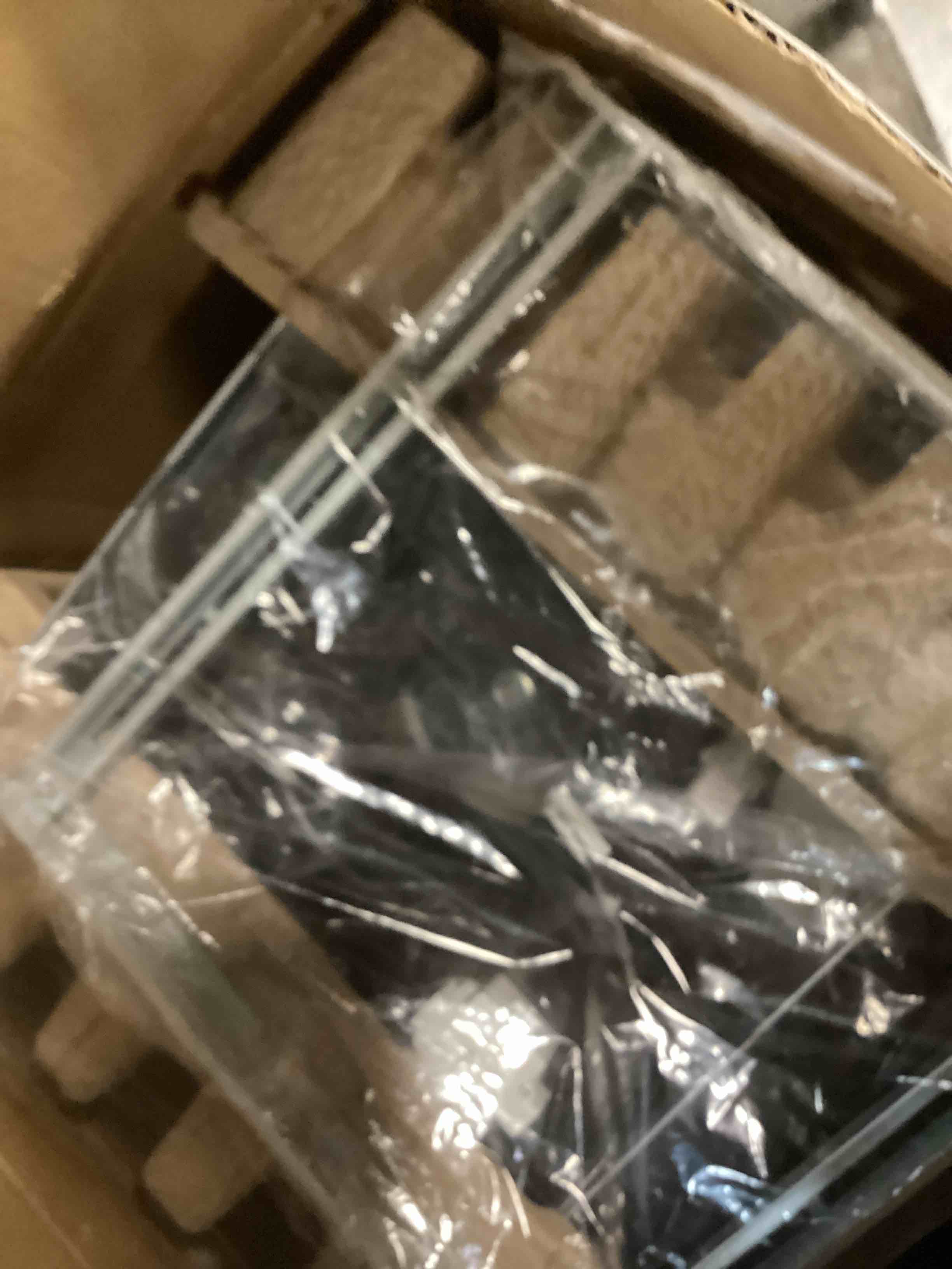 https://s3.amazonaws.com/lotting-images-prod/bidfta/PPE0561005_1731690932862.jpeg