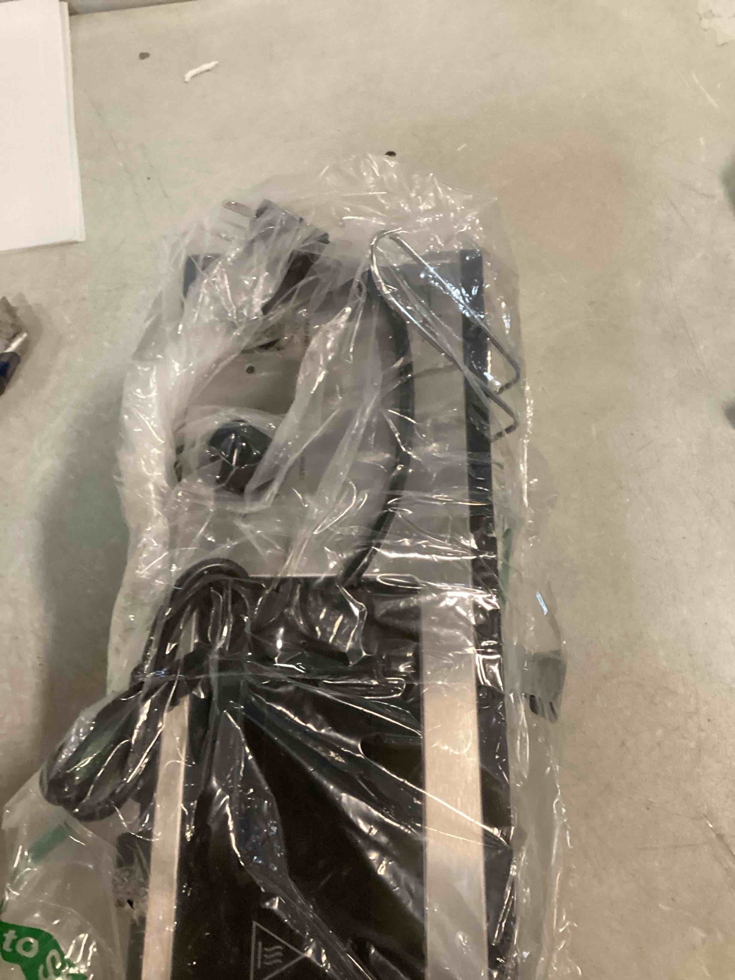 https://s3.amazonaws.com/lotting-images-prod/bidfta/PPE0561624_1731331082322.jpeg