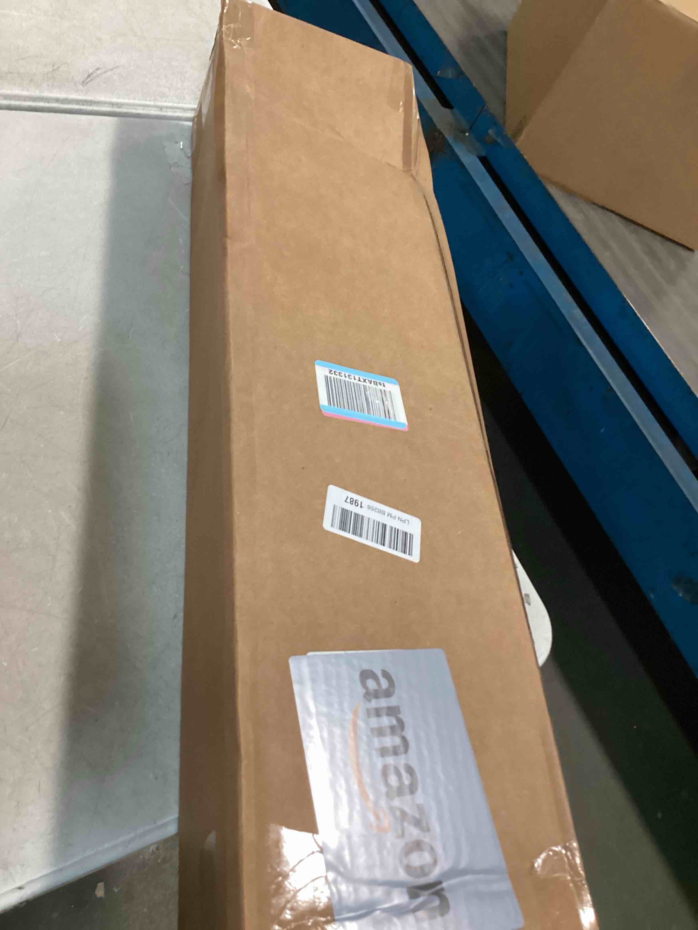 https://s3.amazonaws.com/lotting-images-prod/bidfta/PPE0561800_1730808896458.jpeg