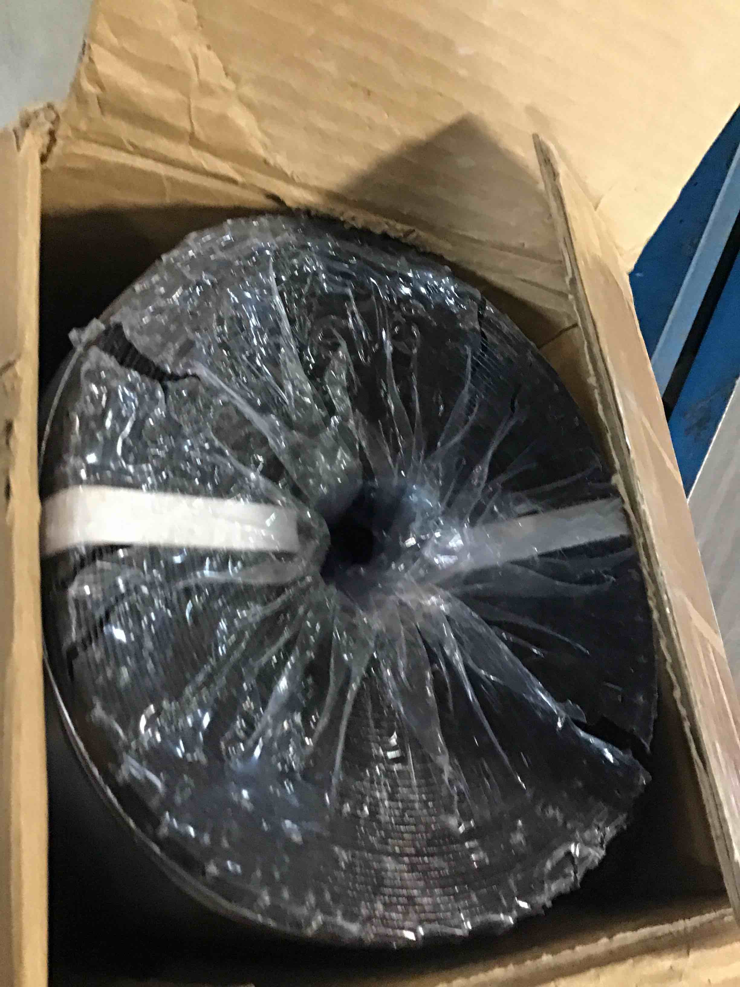 https://s3.amazonaws.com/lotting-images-prod/bidfta/PPE0561945_1730553834933.jpeg