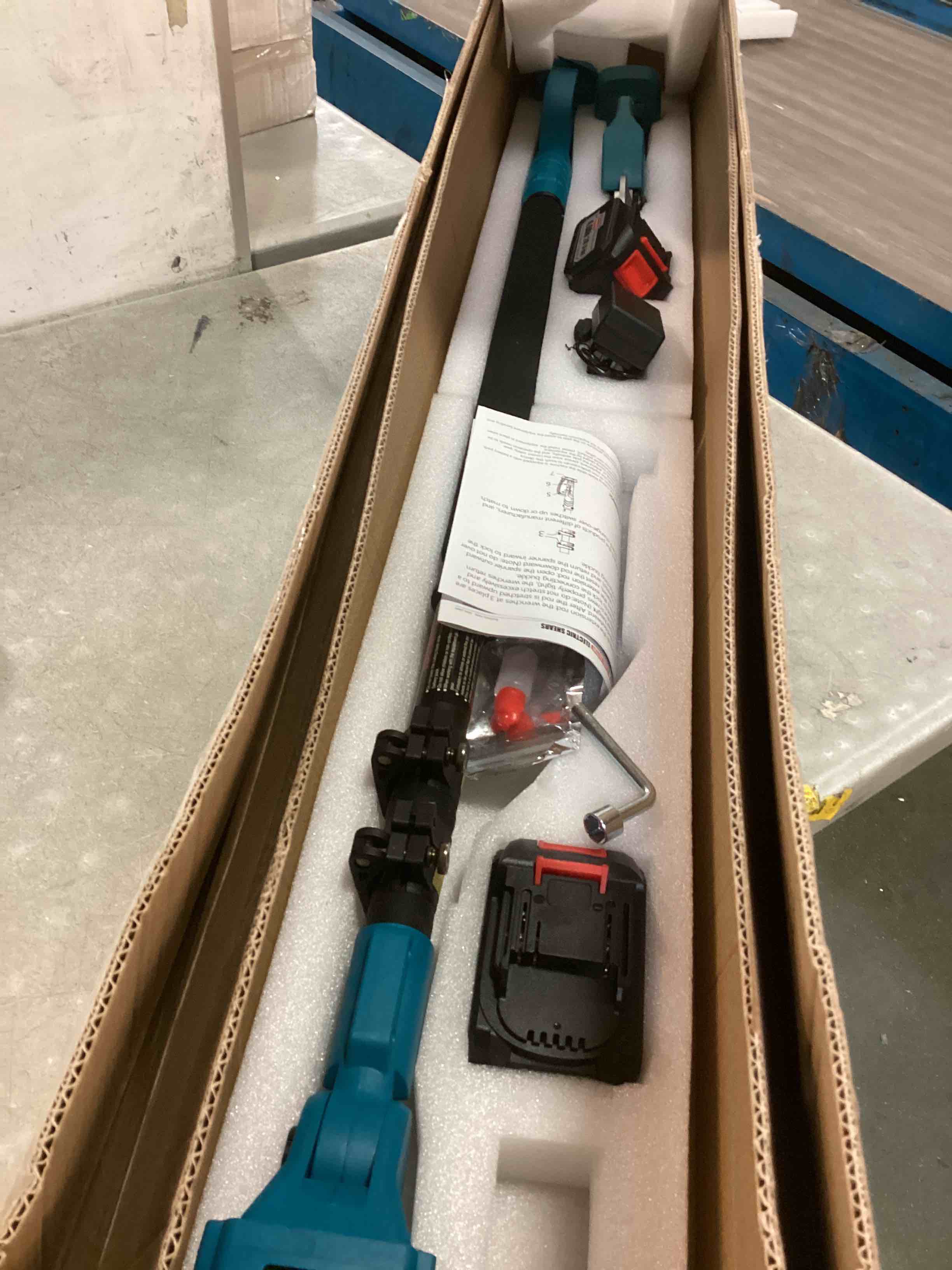 https://s3.amazonaws.com/lotting-images-prod/bidfta/PPE0562208_1731163992634.jpeg