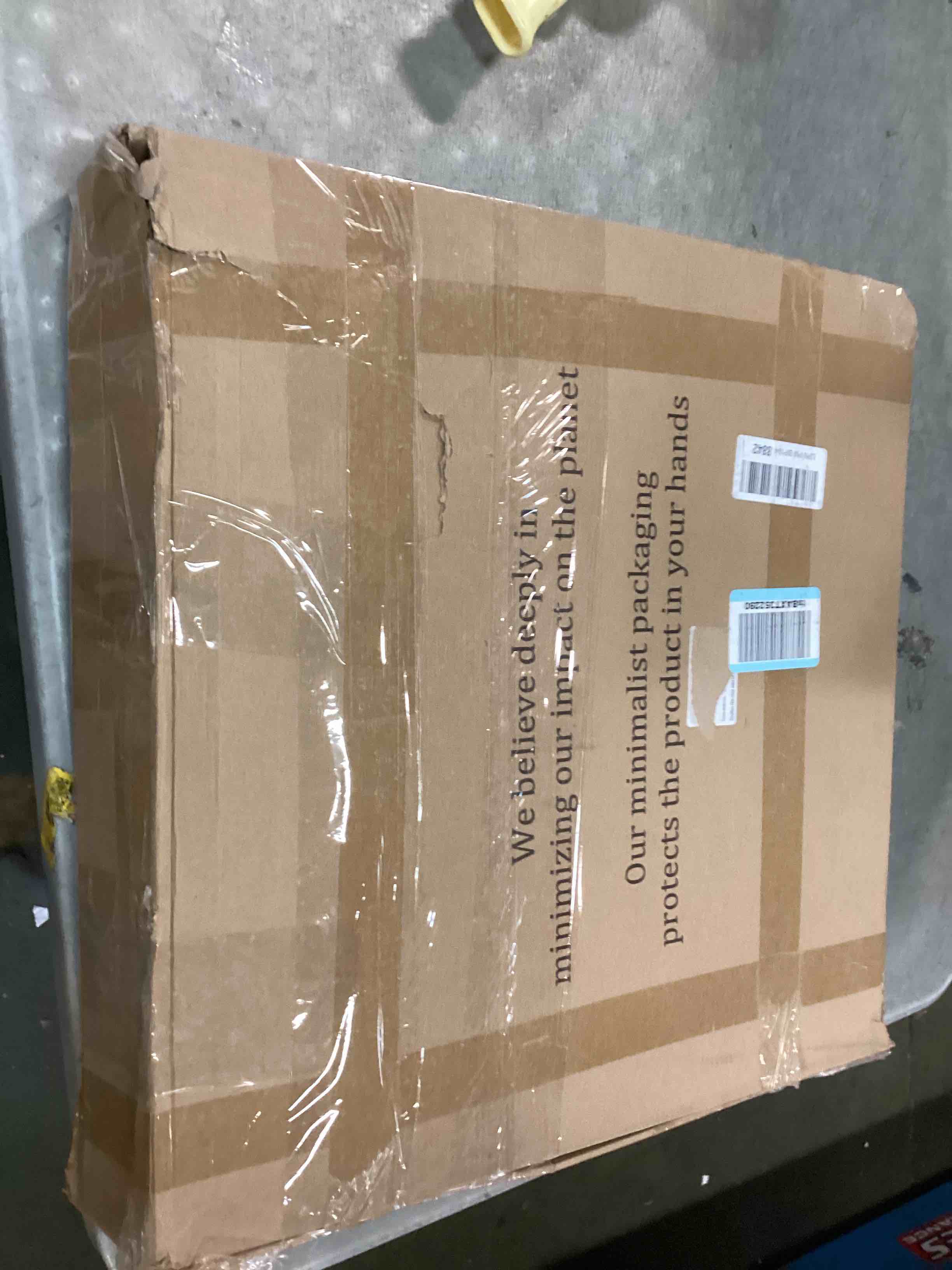 https://s3.amazonaws.com/lotting-images-prod/bidfta/PPE0562217_1731162854637.jpeg