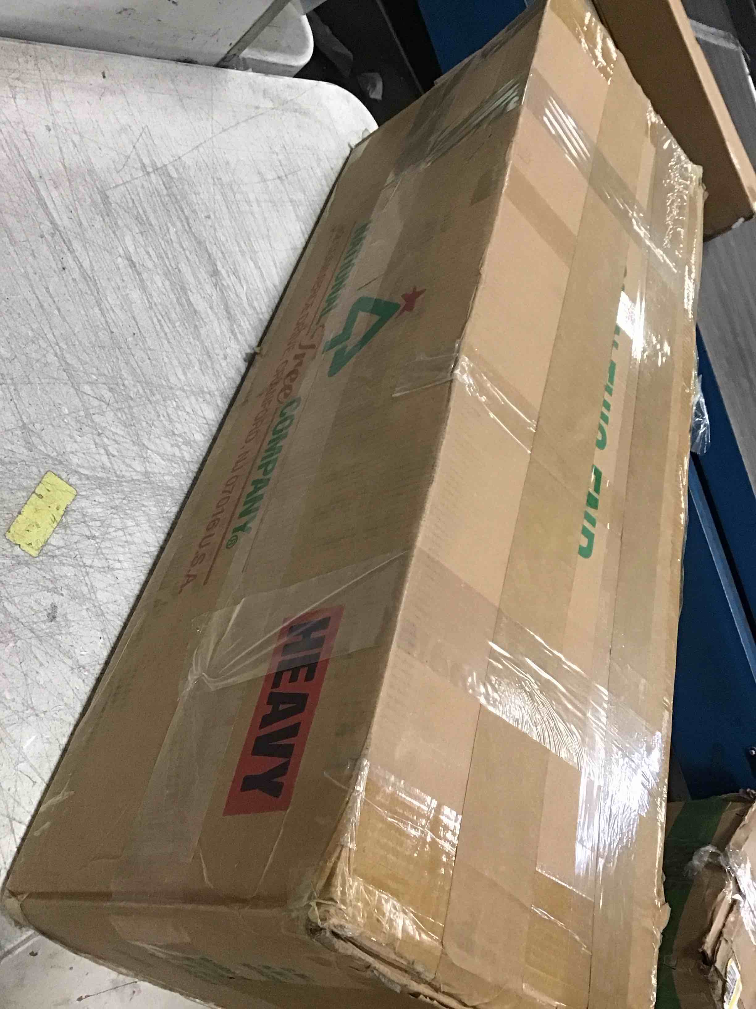 https://s3.amazonaws.com/lotting-images-prod/bidfta/PPE0562885_1730918199595.jpeg