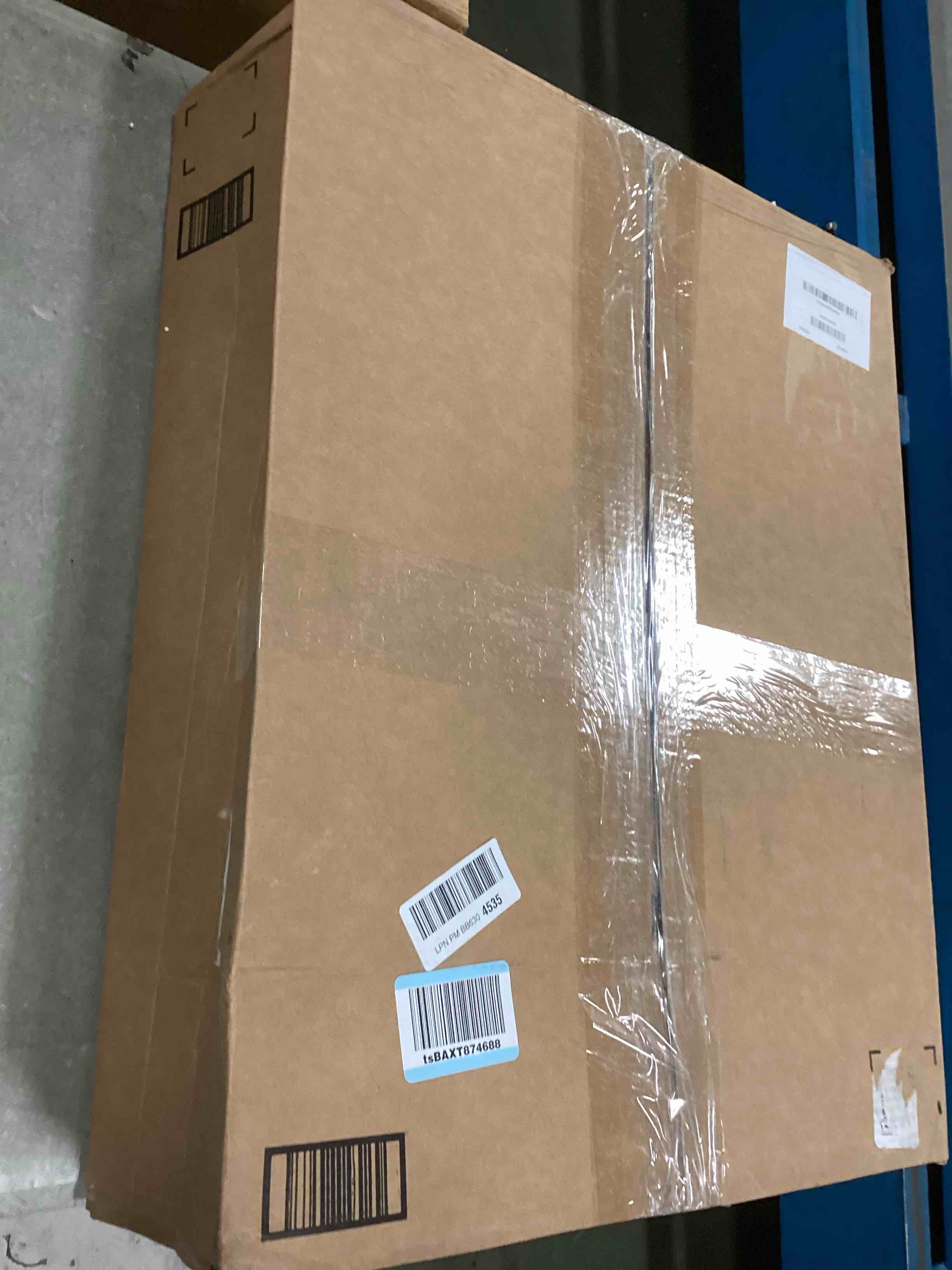 https://s3.amazonaws.com/lotting-images-prod/bidfta/PPE0563357_1730808186109.jpeg