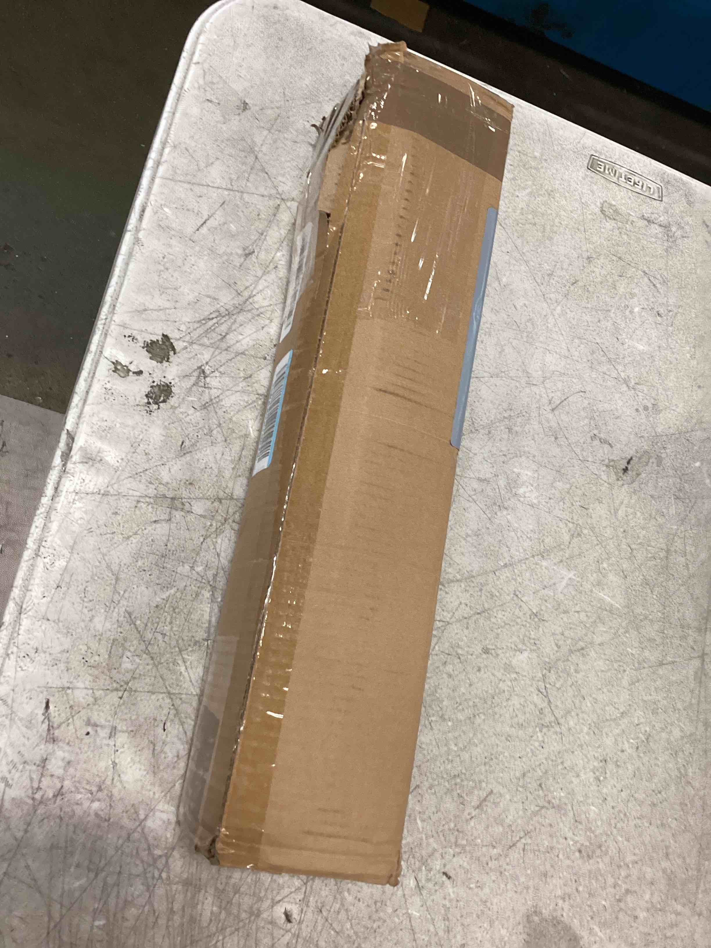 https://s3.amazonaws.com/lotting-images-prod/bidfta/PPE0563417_1730745962850.jpeg