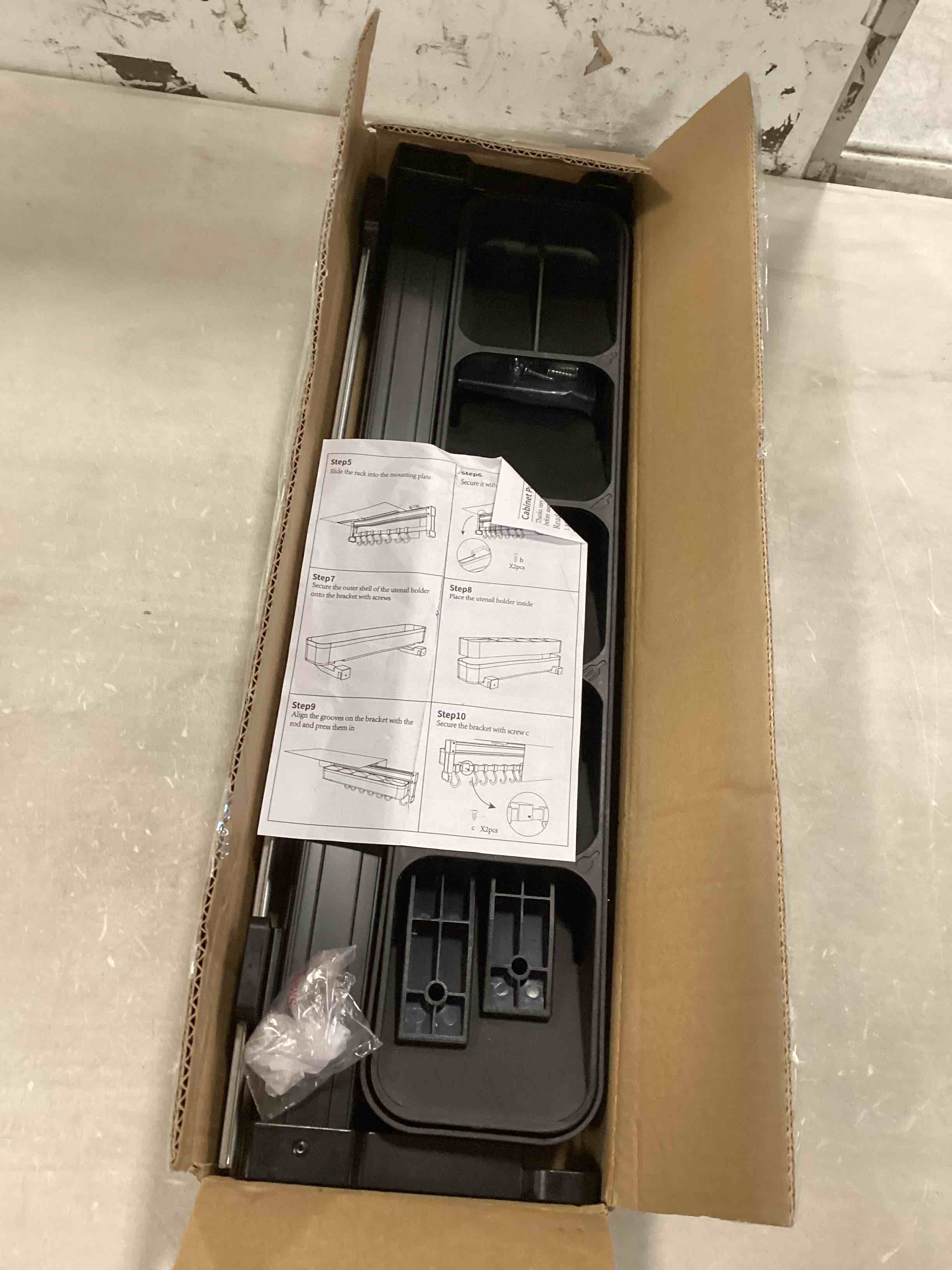 https://s3.amazonaws.com/lotting-images-prod/bidfta/PPE0563873_1730471851849.jpeg