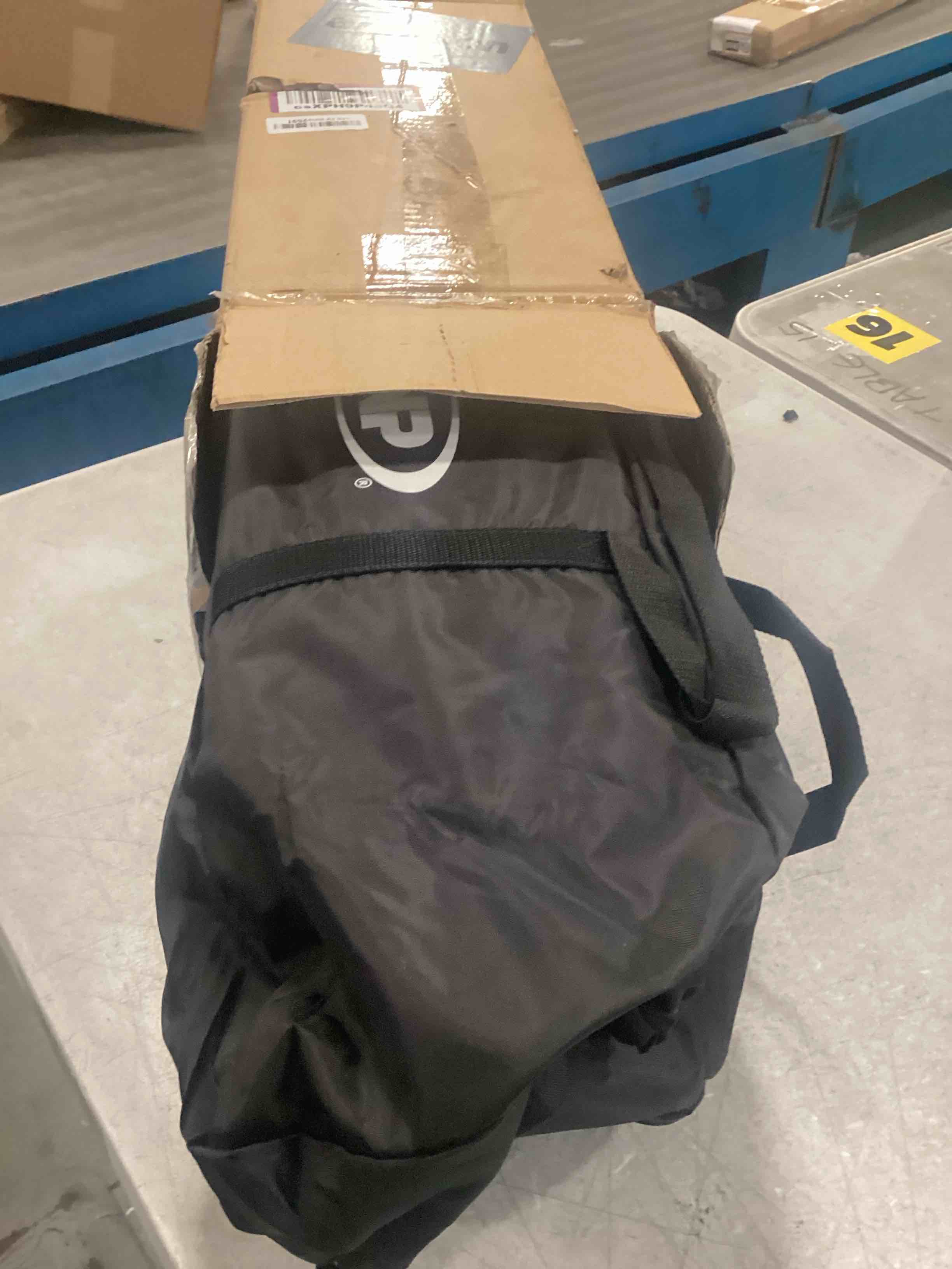 https://s3.amazonaws.com/lotting-images-prod/bidfta/PPE0564073_1731531414265.jpeg