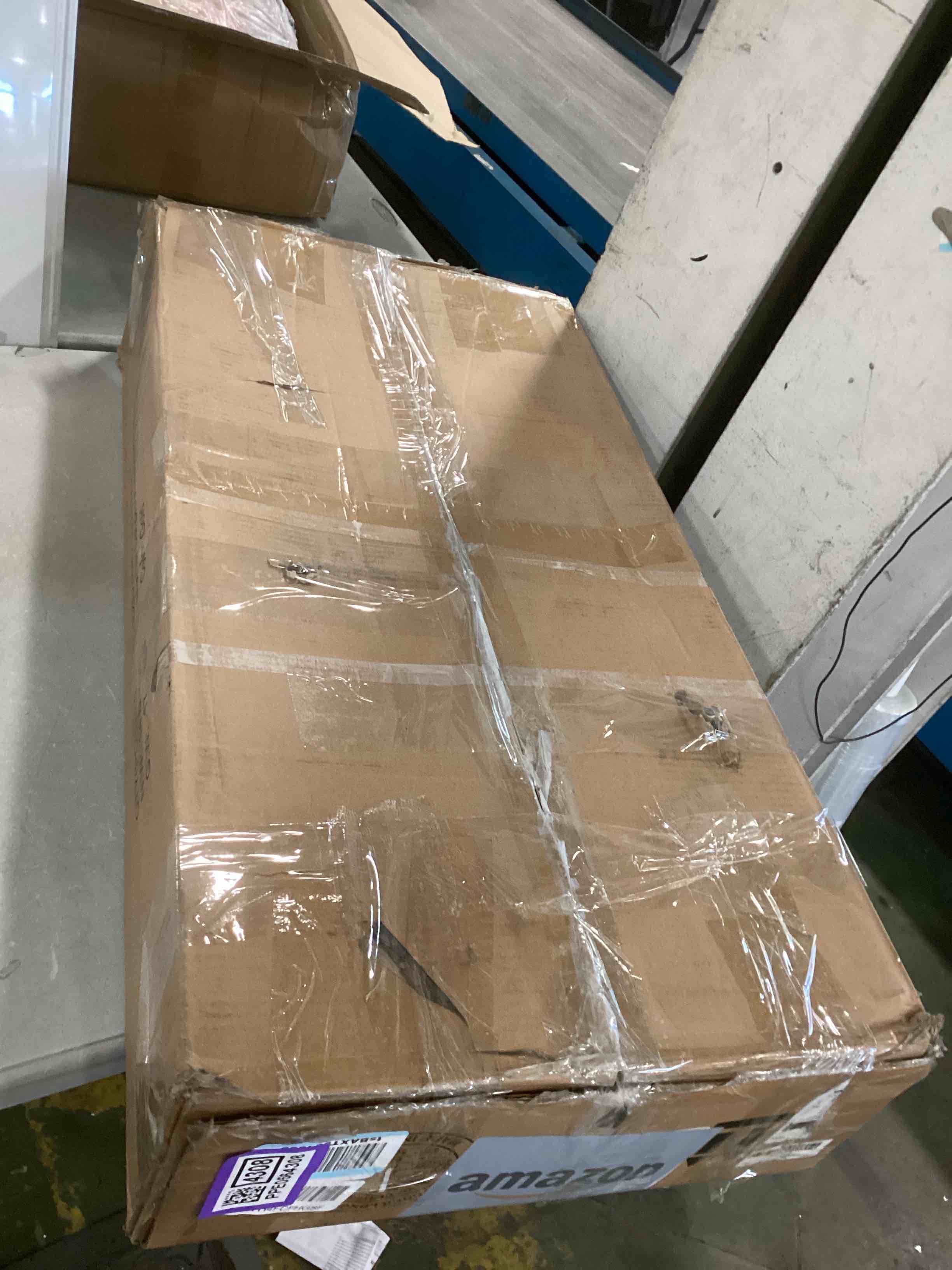 https://s3.amazonaws.com/lotting-images-prod/bidfta/PPE0564308_1731444340068.jpeg