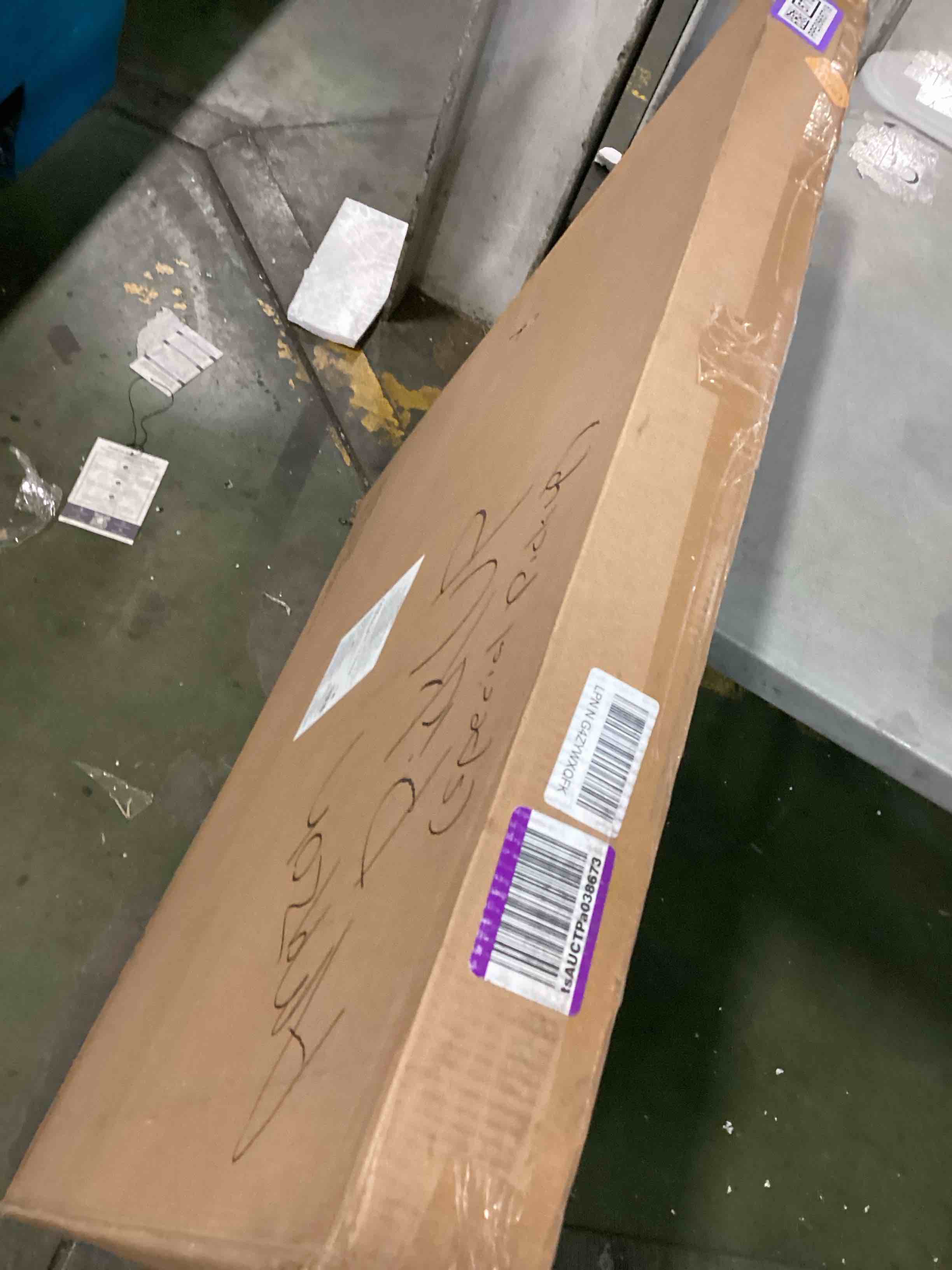 https://s3.amazonaws.com/lotting-images-prod/bidfta/PPE0565719_1729862157946.jpeg